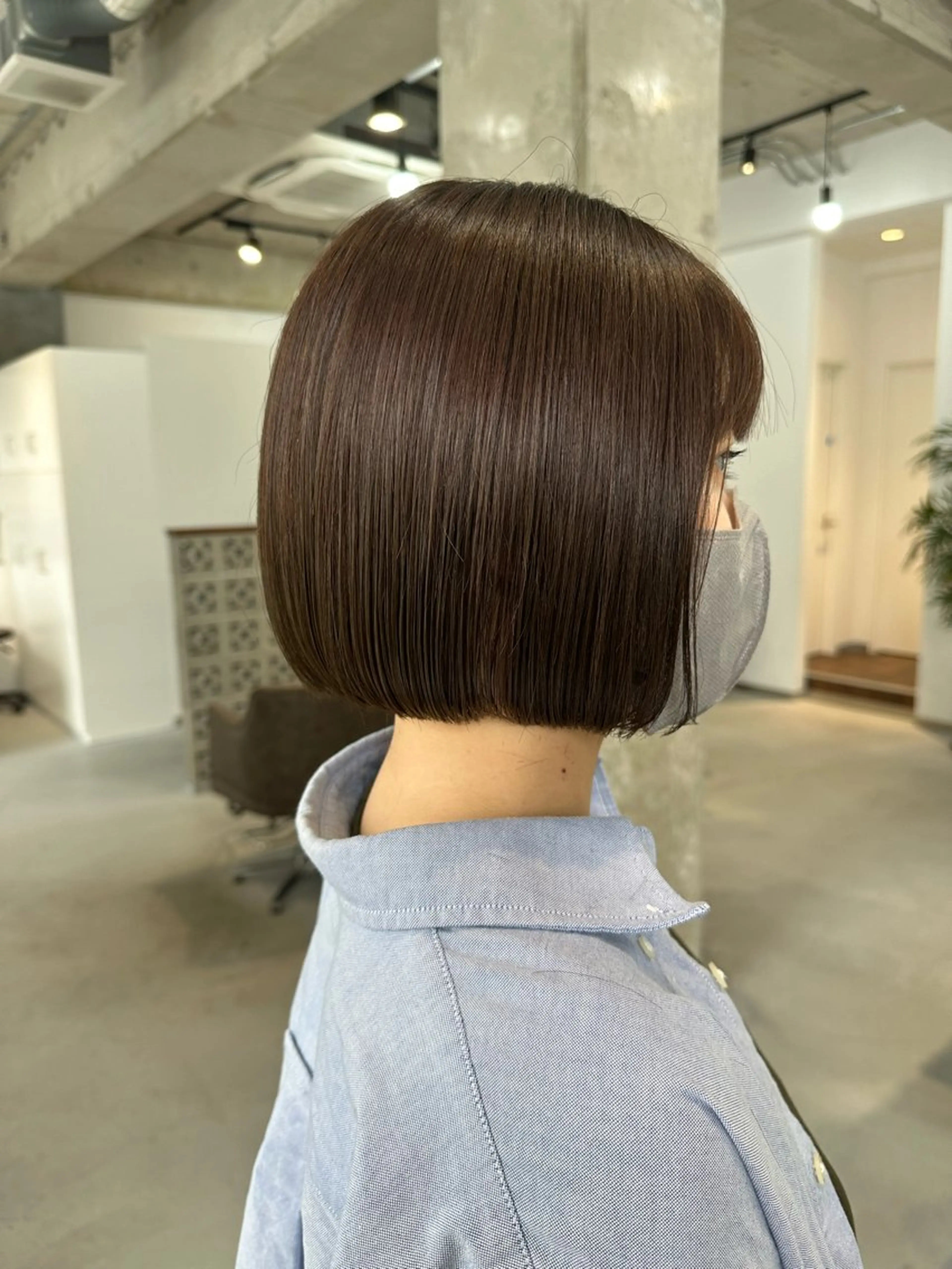 ショート カラー オリーブカラー ボブ カット ヘアカラー トリートメント カイリ /レイヤーカットのヘアスタイル