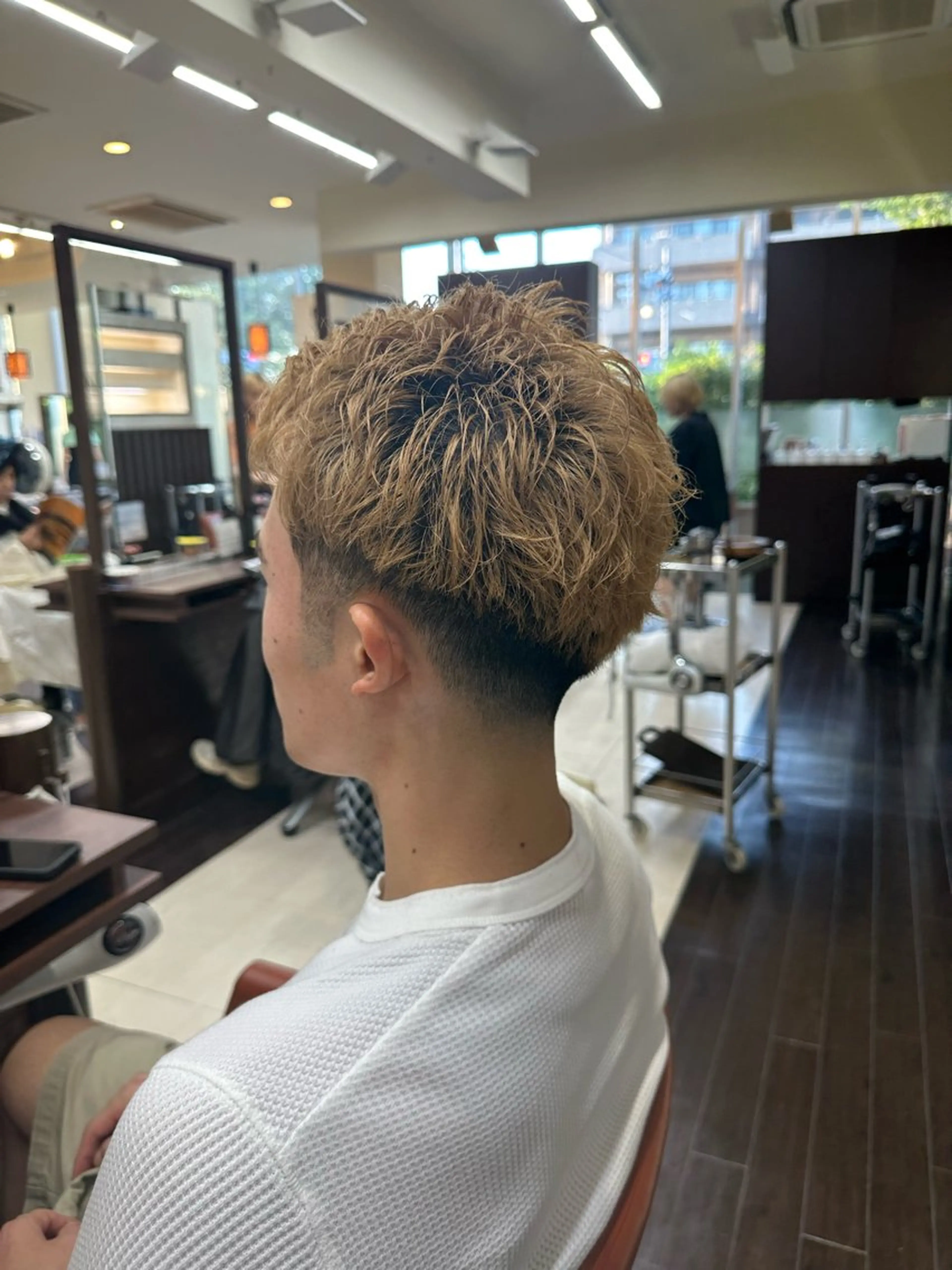 ショート カラー パーマ メンズ スパイキーショート 刈り上げ ショートヘア カット ヘアセット 毎月230人担当/ メンズヘア/清和武虎のヘアスタイル