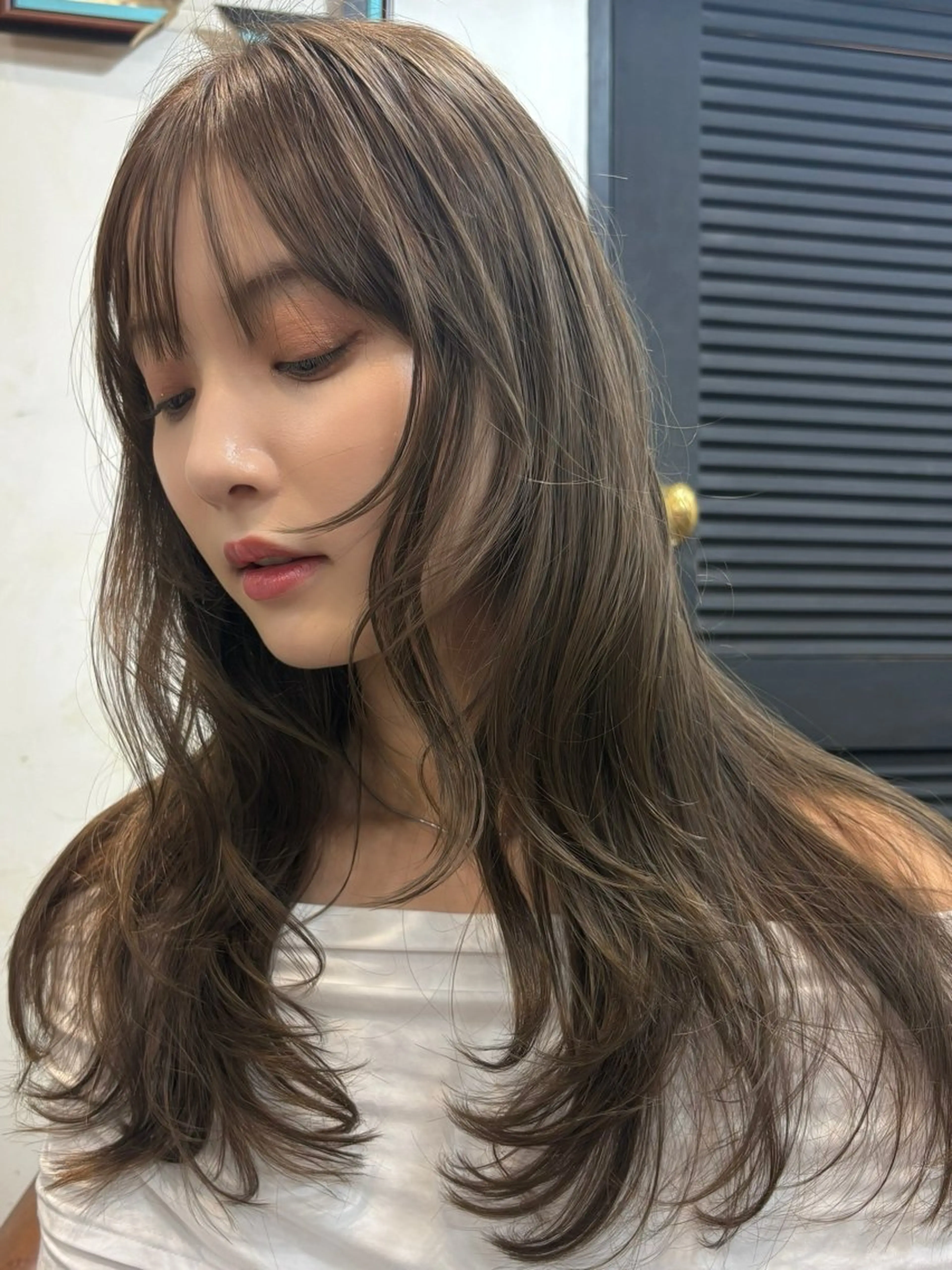 ミディアム カラー パーマ カット ヘアカラー レイヤー/透明感/ ブリーチなし/わかなのヘアスタイル