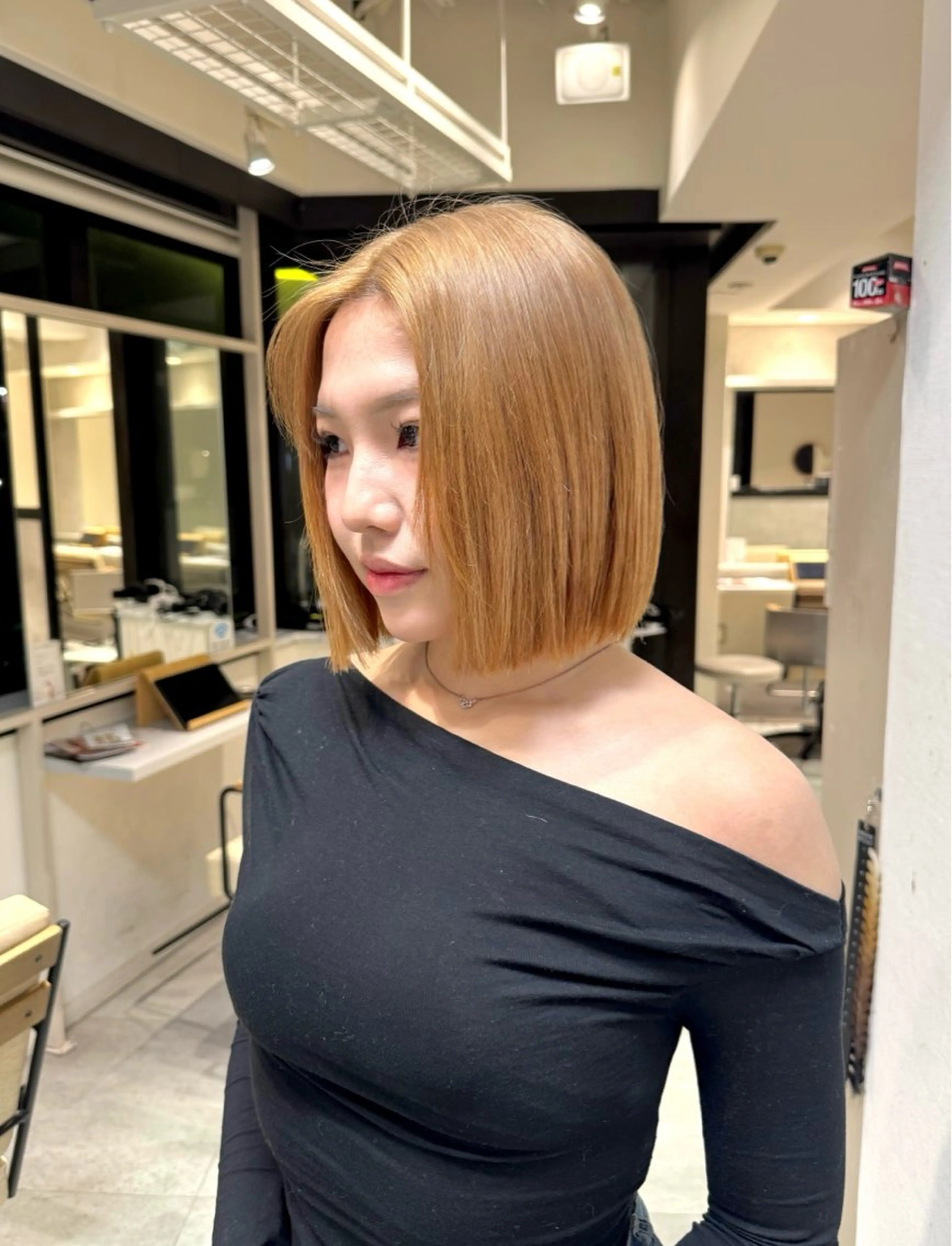 ミディアム カット ヘアカラー ai 梅田/暖色カラーのヘアスタイル