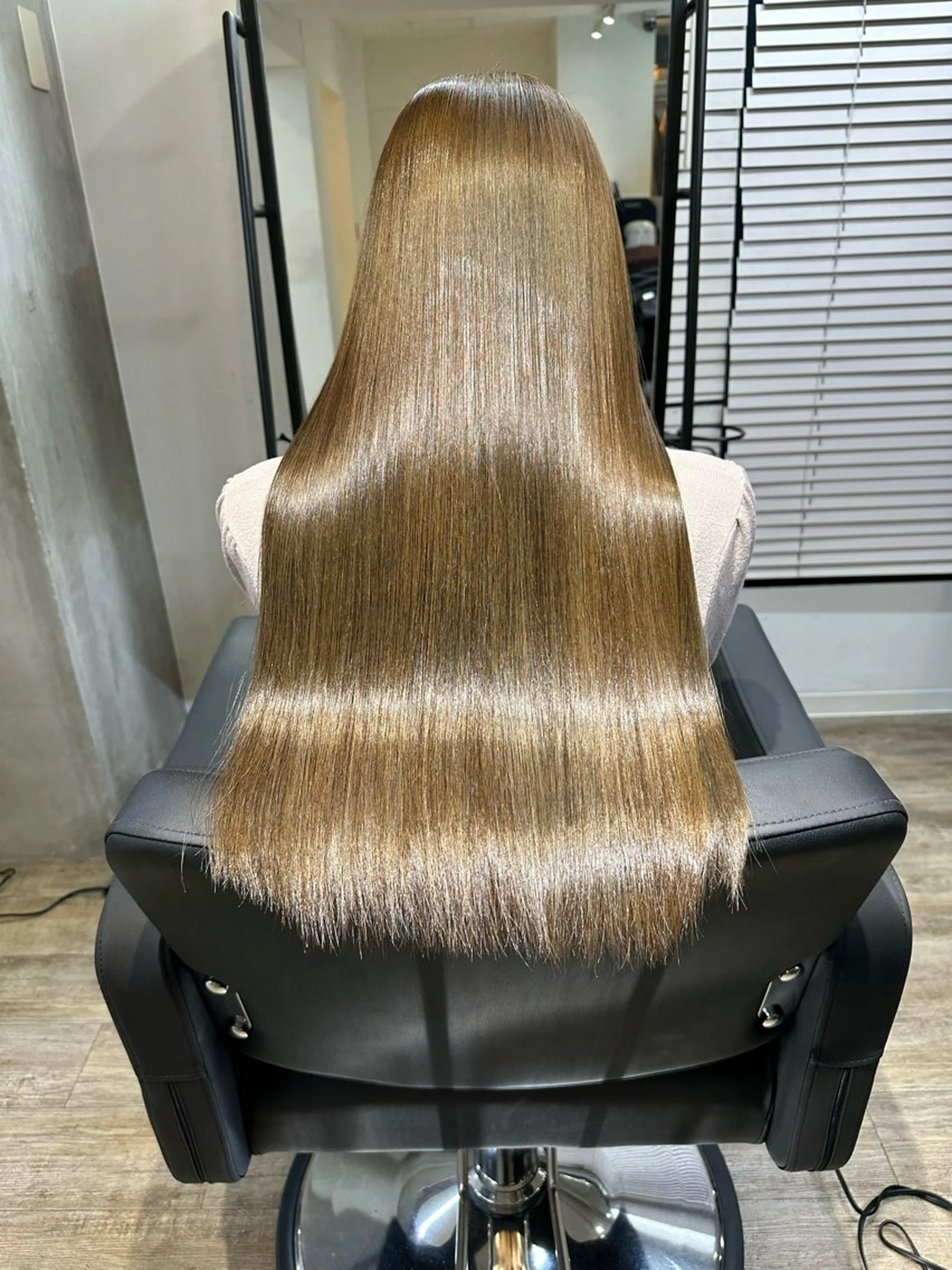 🌟【新規の方、1日2名様限定】🌟カット+ケアカラー+クイックトリートメント🫧の写真