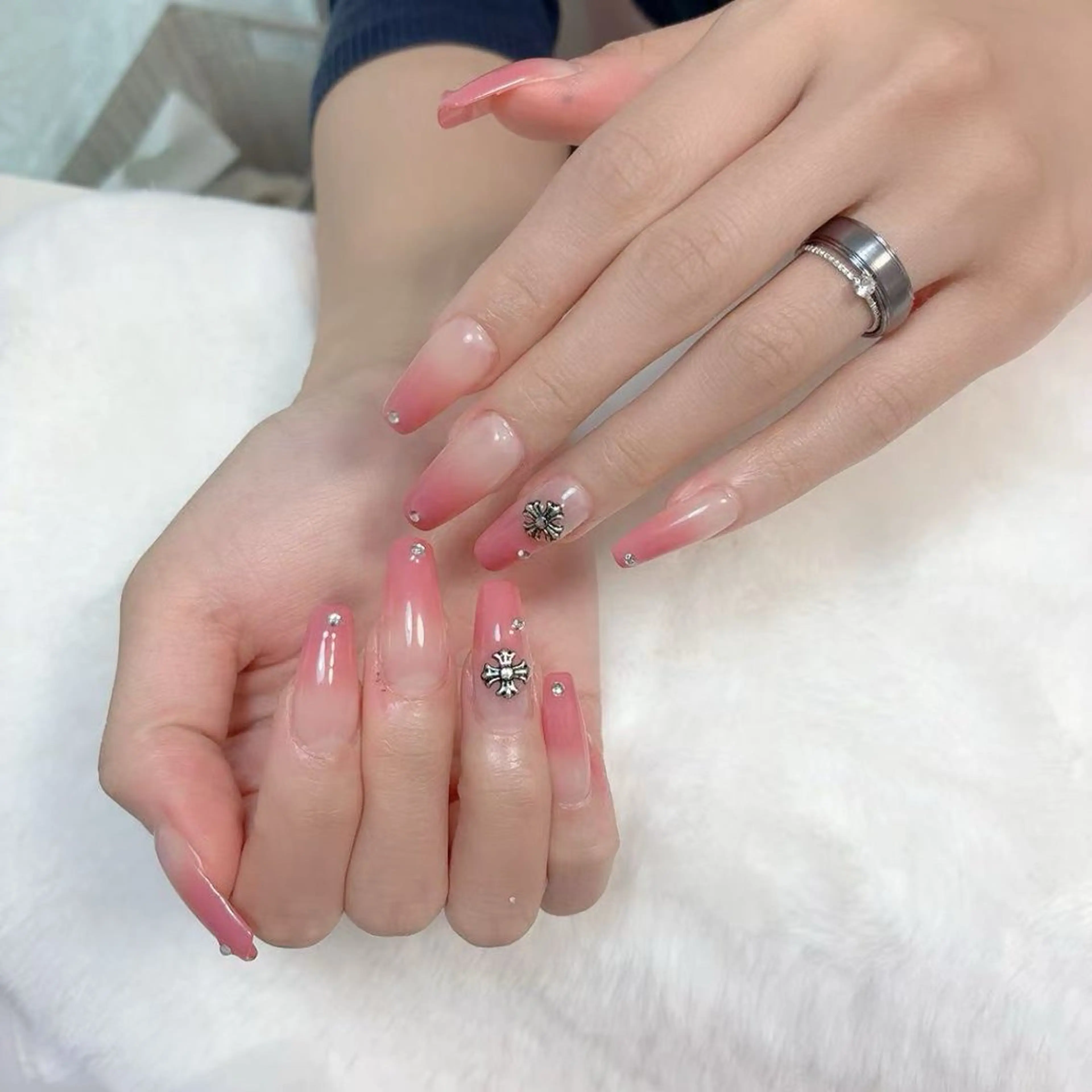 ネイル 持ち込み ハンドネイル B·U Nail大宮 長さだし専門店のネイルデザイン