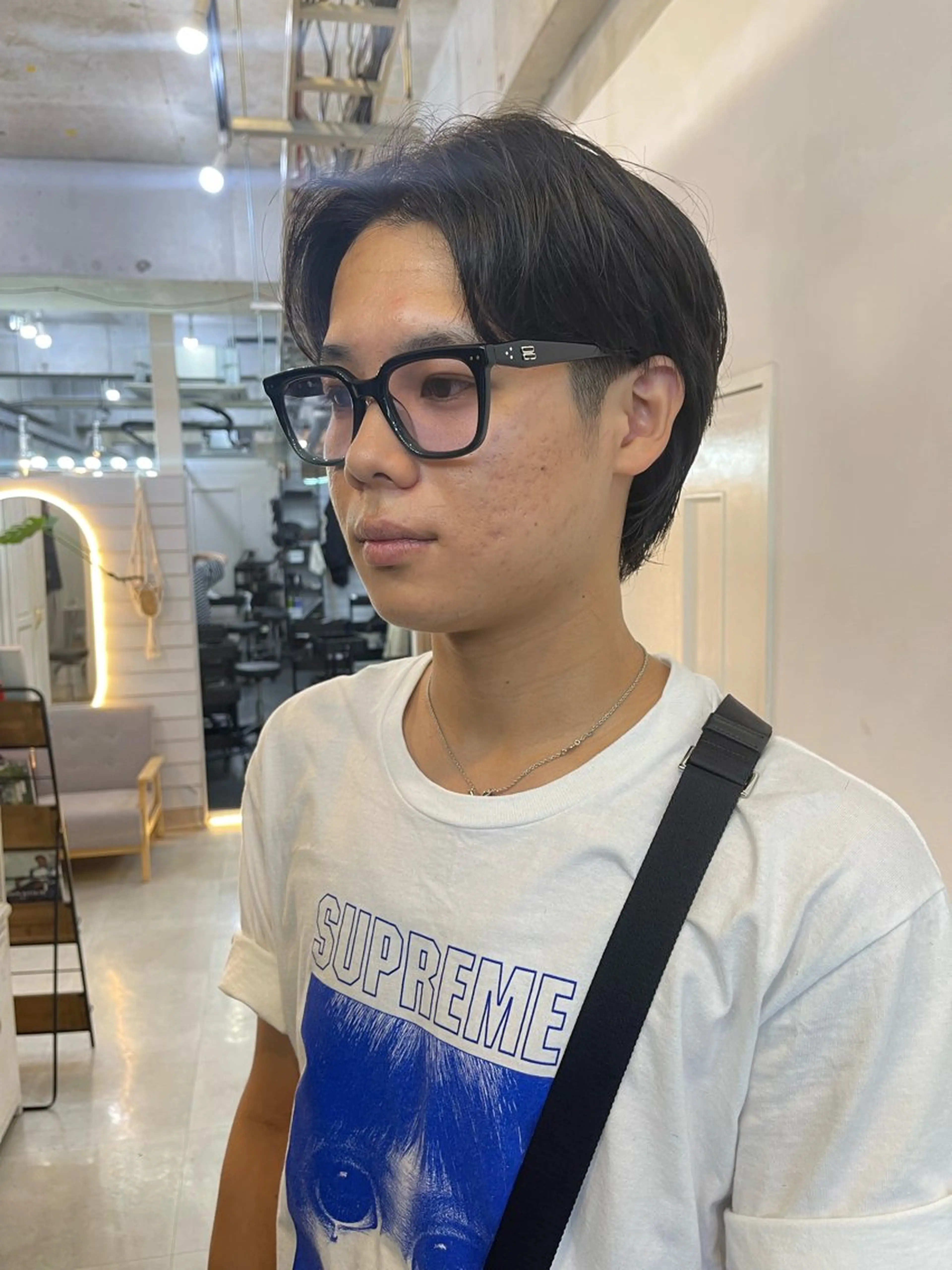 ショート カラー メンズ メンズブリーチ センターパート メンズハイトーン メンズインナーカラー メンズショート TATSUブリーチ/ ミルクティーベージュのヘアスタイル