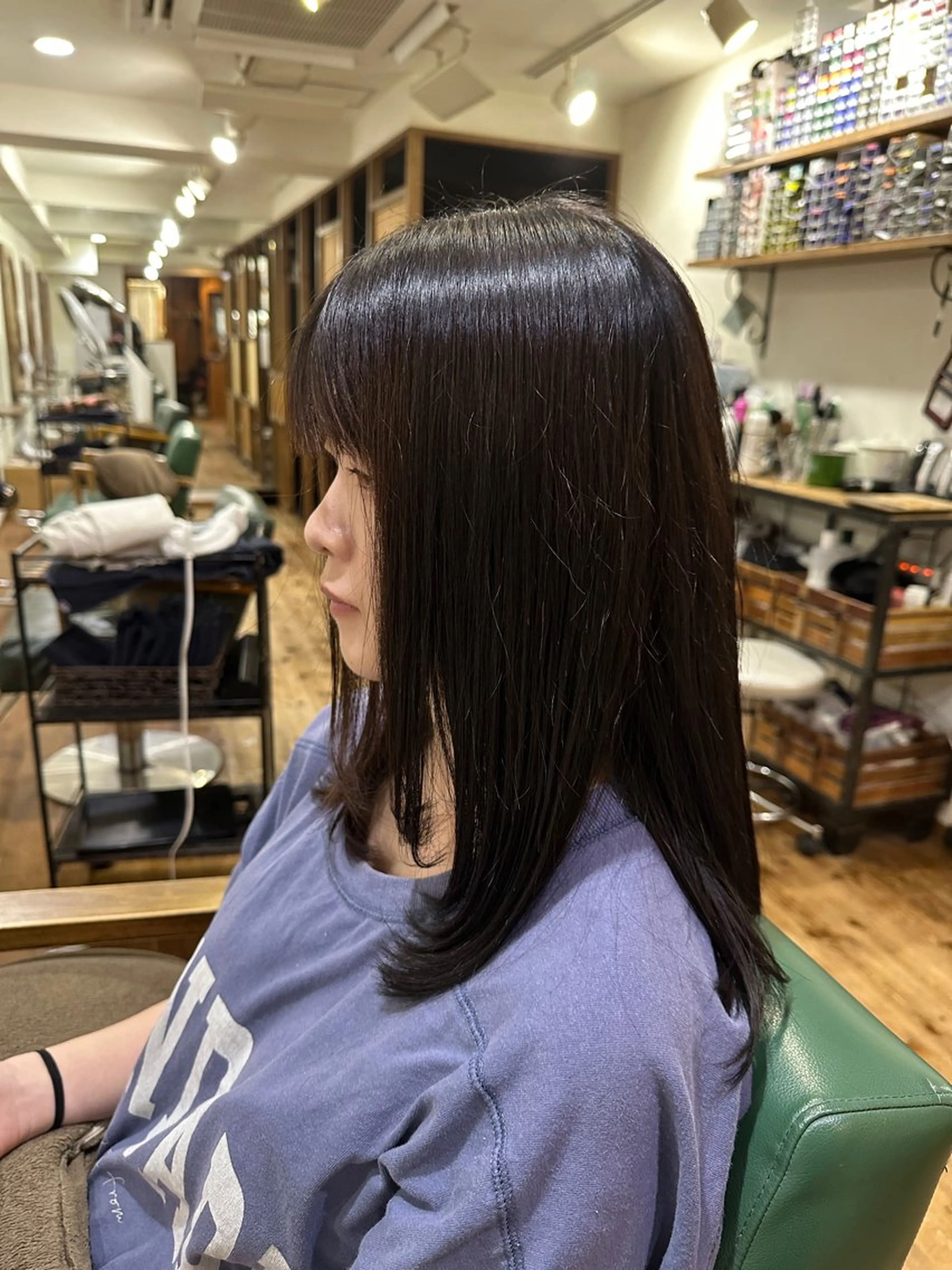 セミロング 原田 梨乃のヘアスタイル