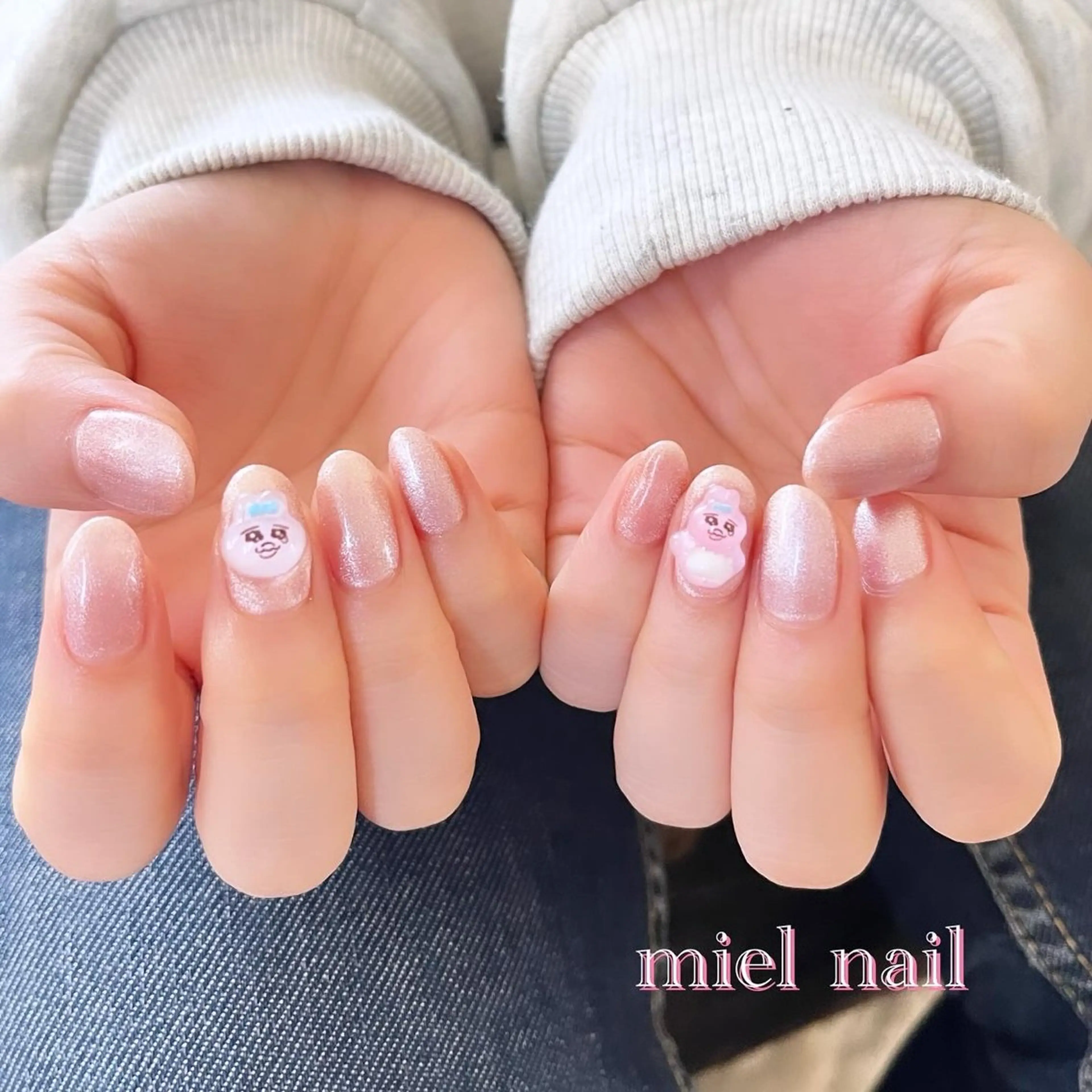 ネイル マグネットネイル ピンク 冬ネイル miel nailのネイルデザイン