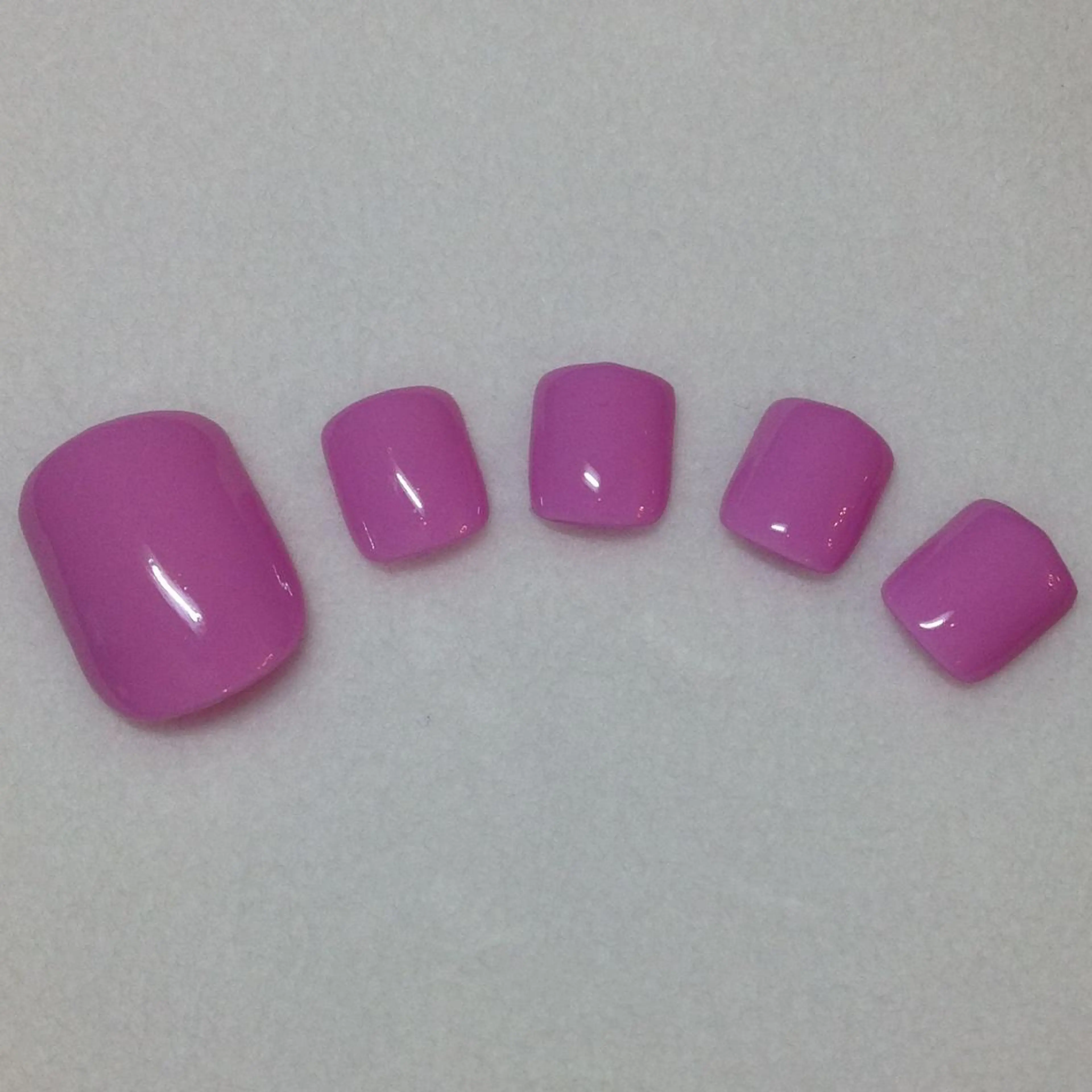 ネイル フットネイル ワンカラーネイル アトリエKT-2所属・ナルサワ トモミのエステ・リラクイメージ