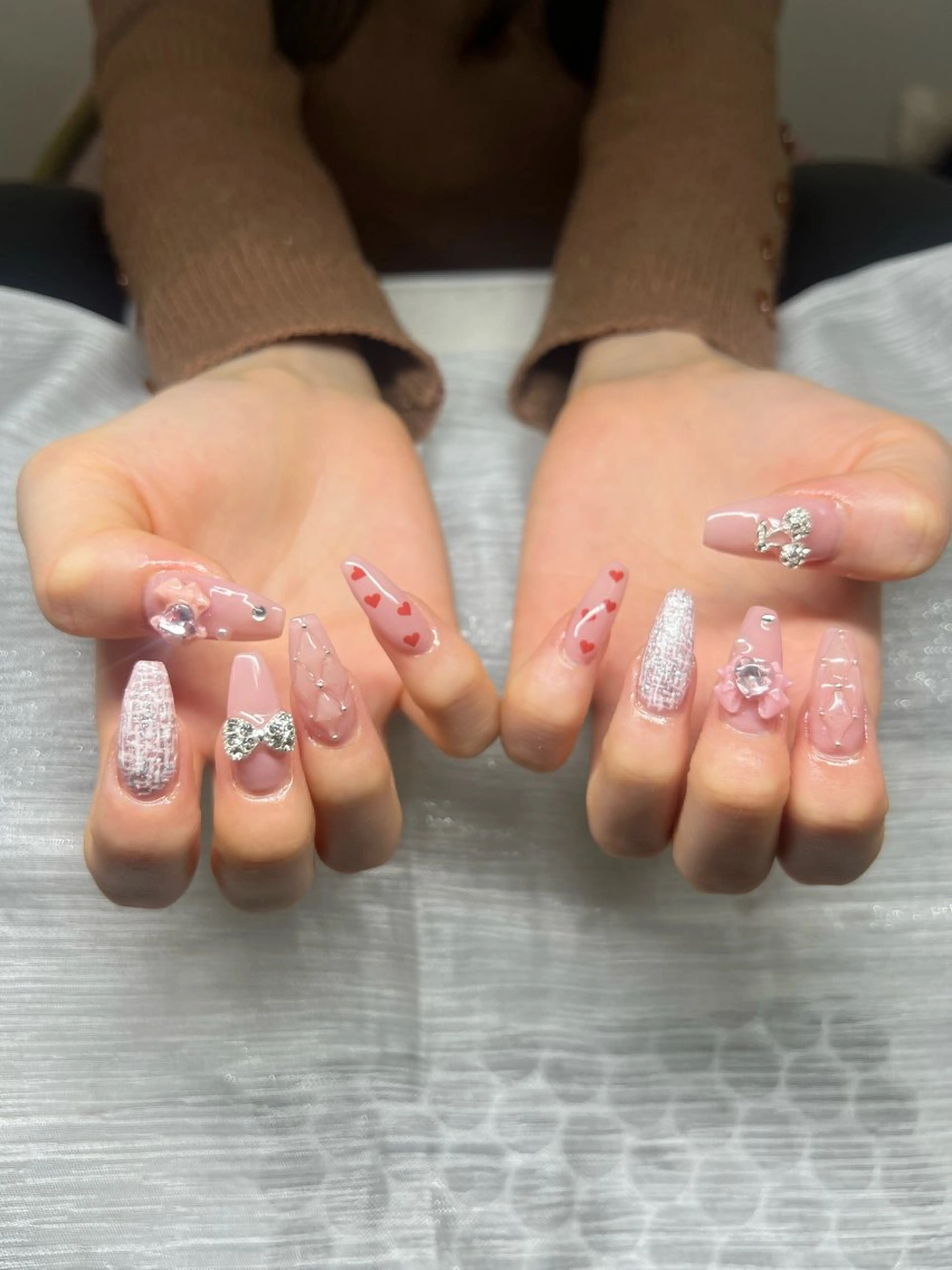 ネイル 長さ出し グラデーション 卒業式 キラキラネイル マグネットネイル Lee Nails チップ長さだし専門店のネイルデザイン