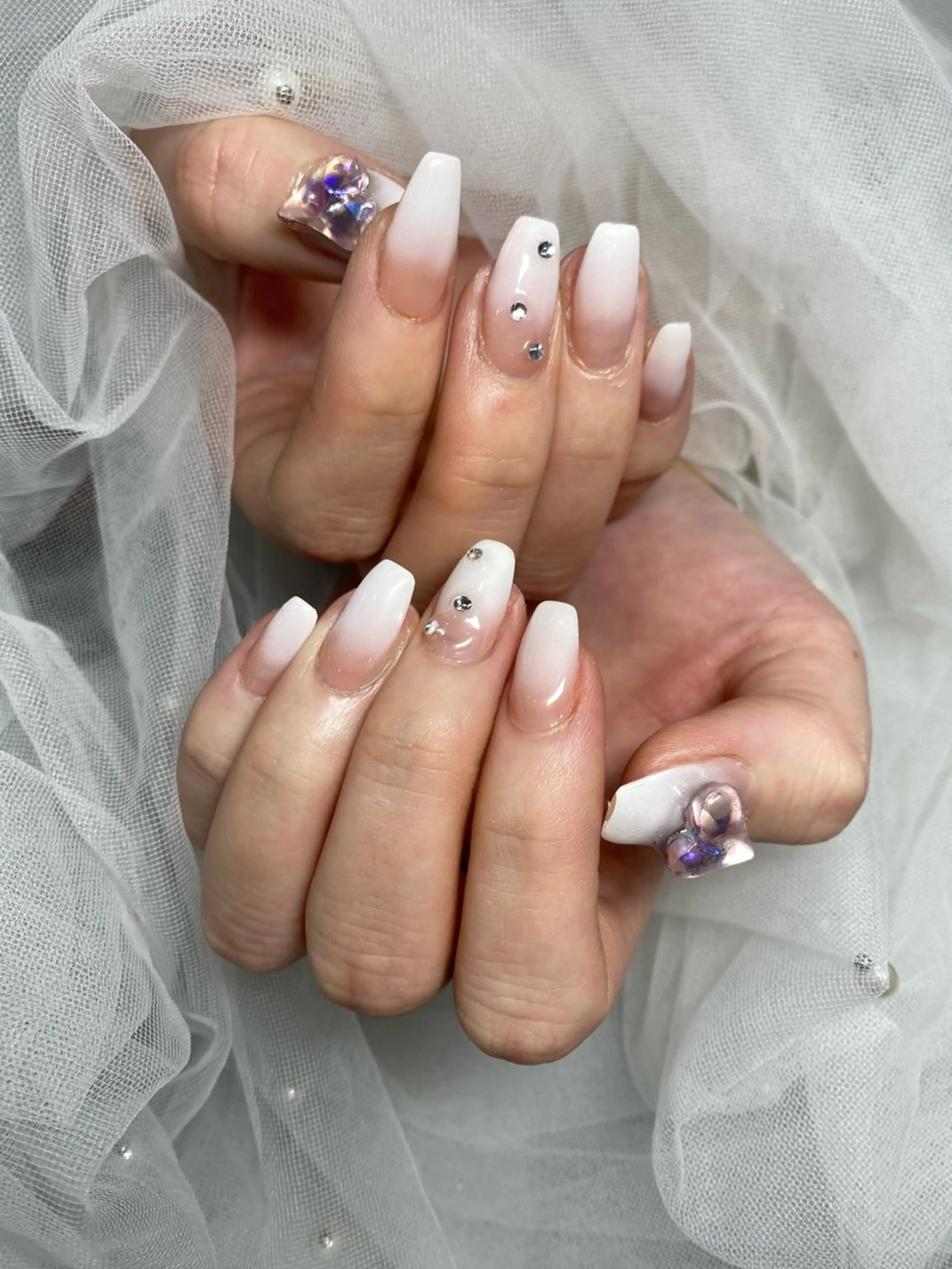 ネイル ハート ストーンネイル 🦋✨ MARIKO✨🦋のネイルデザイン