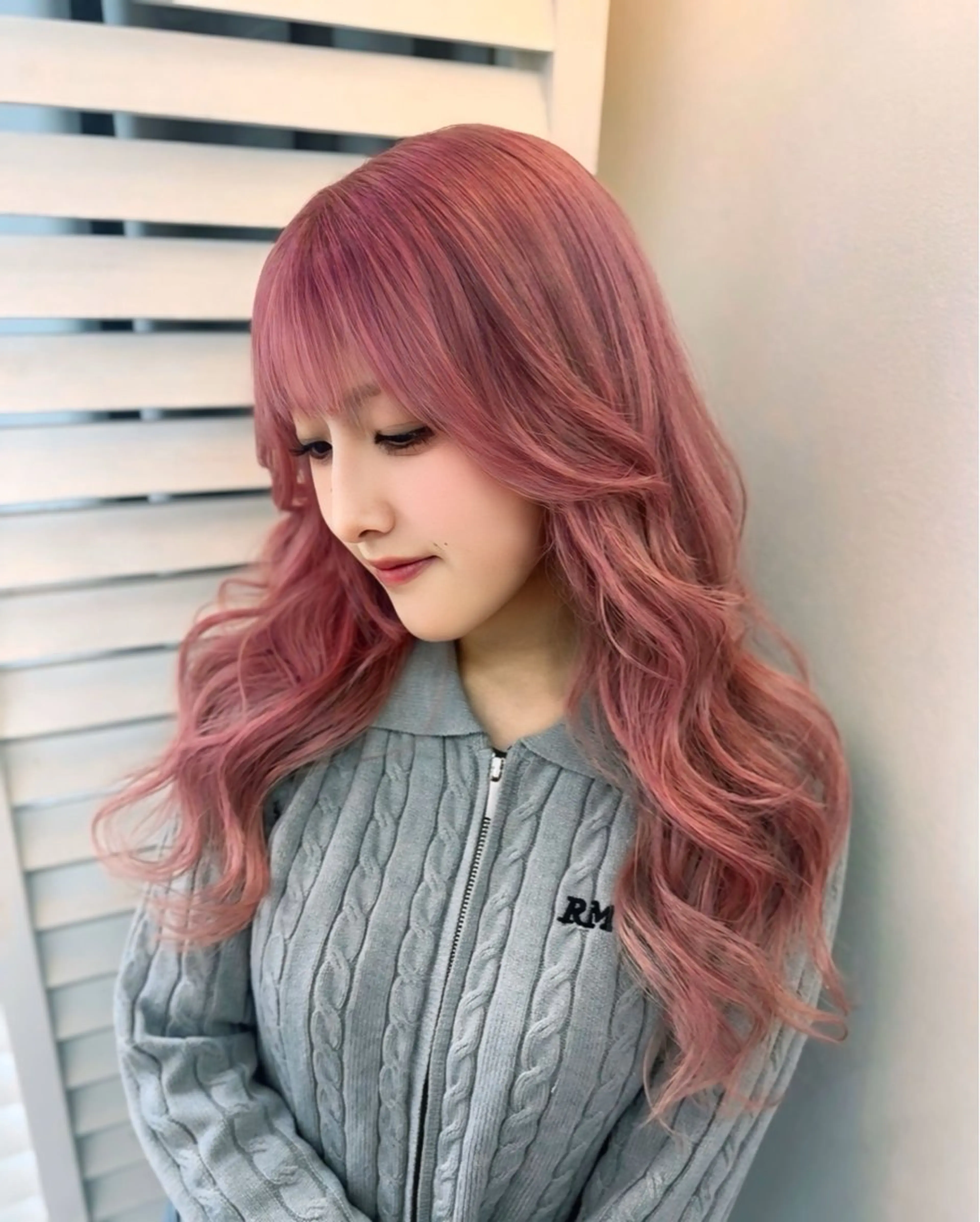 セミロング ラベンダーベージュ 学生 韓国風ヘア ヘアカラー 🦋ami/浦和 ブリーチ／韓国🦋のヘアスタイル