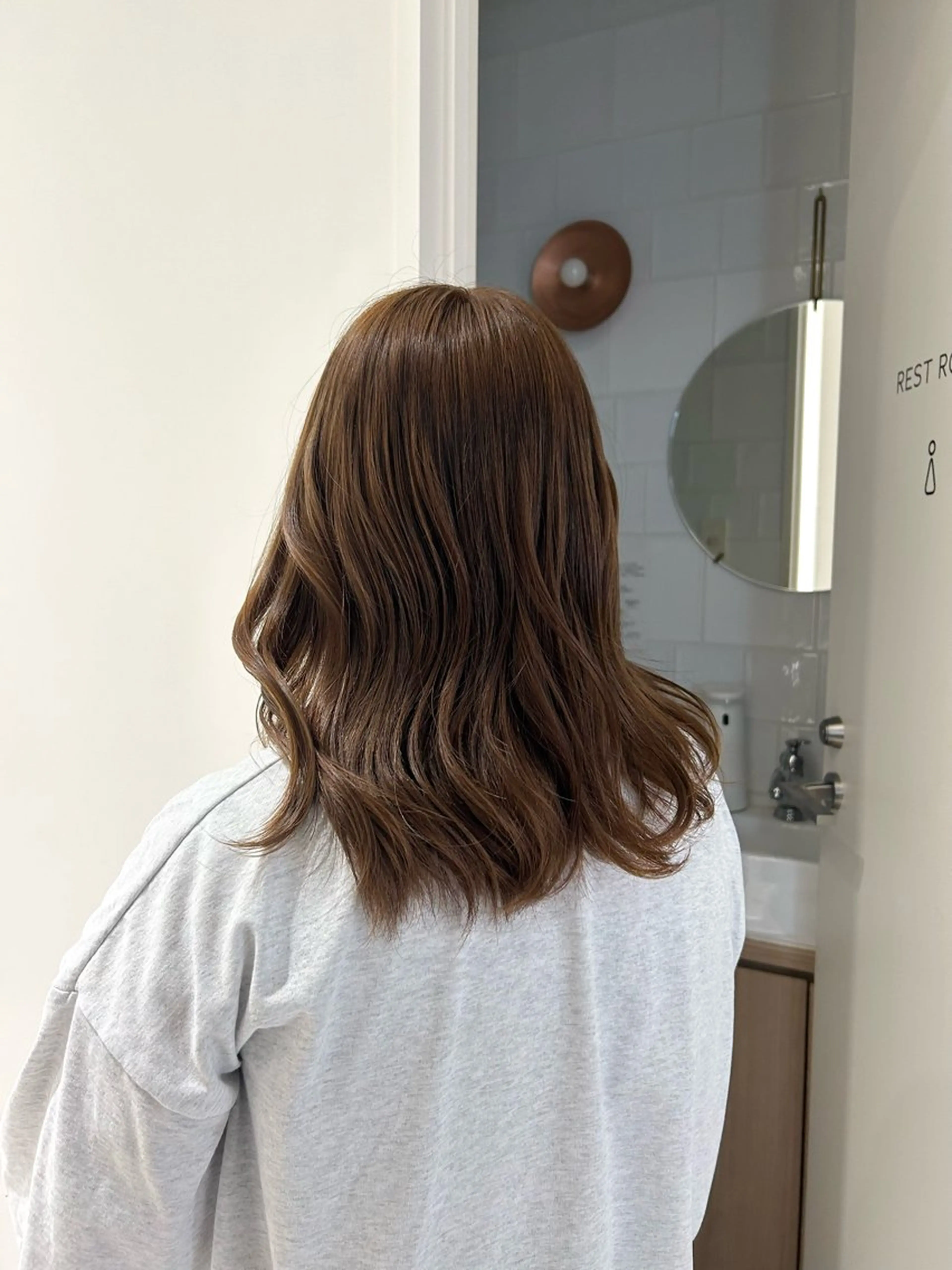 ミディアム カラー mimi🪐 /MASHU🖤のヘアスタイル