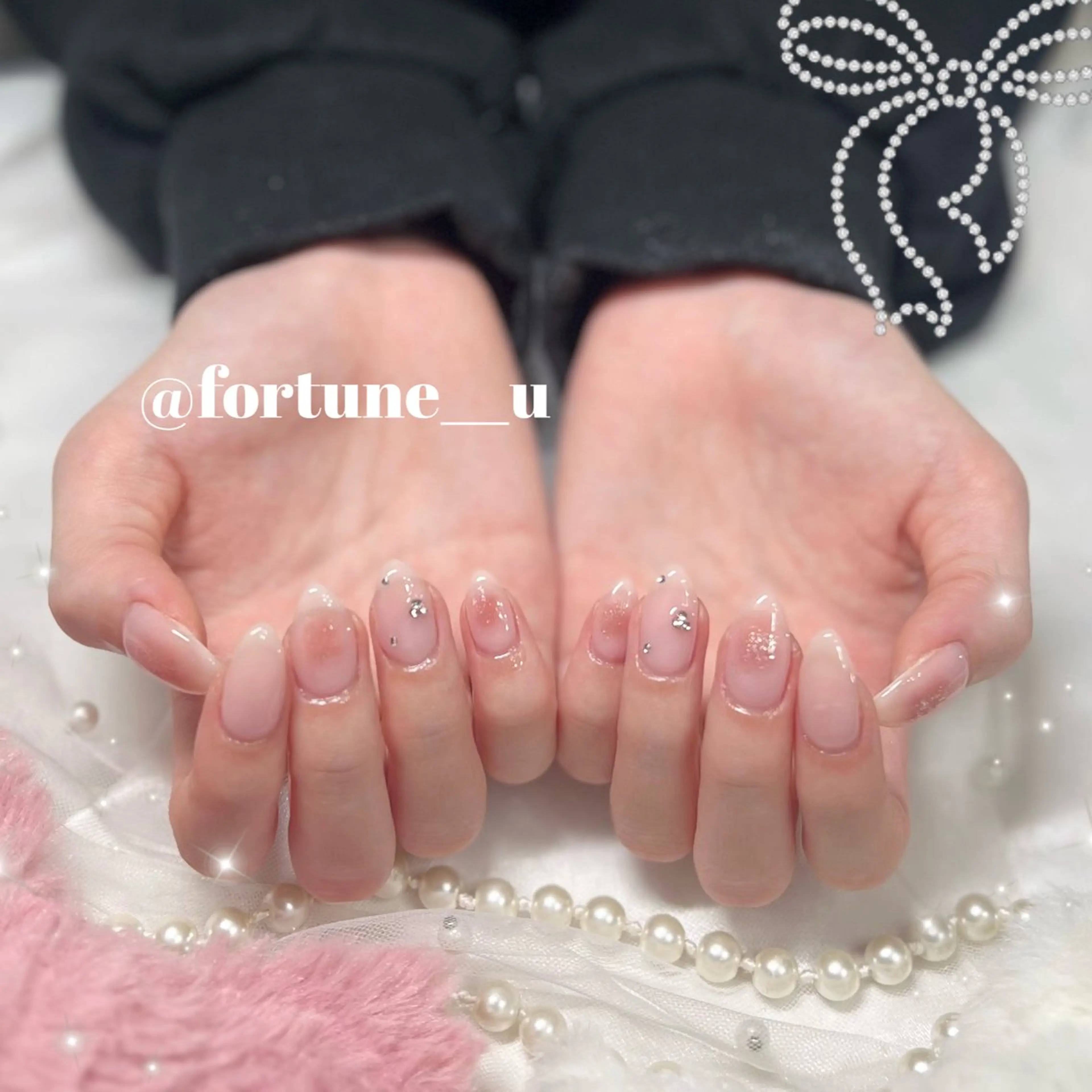 ネイル チークネイル ガーリー 韓国ネイル 水色 オフィスネイル ハンドネイル 💜5/4空✩.* Yuuna💜のネイルデザイン