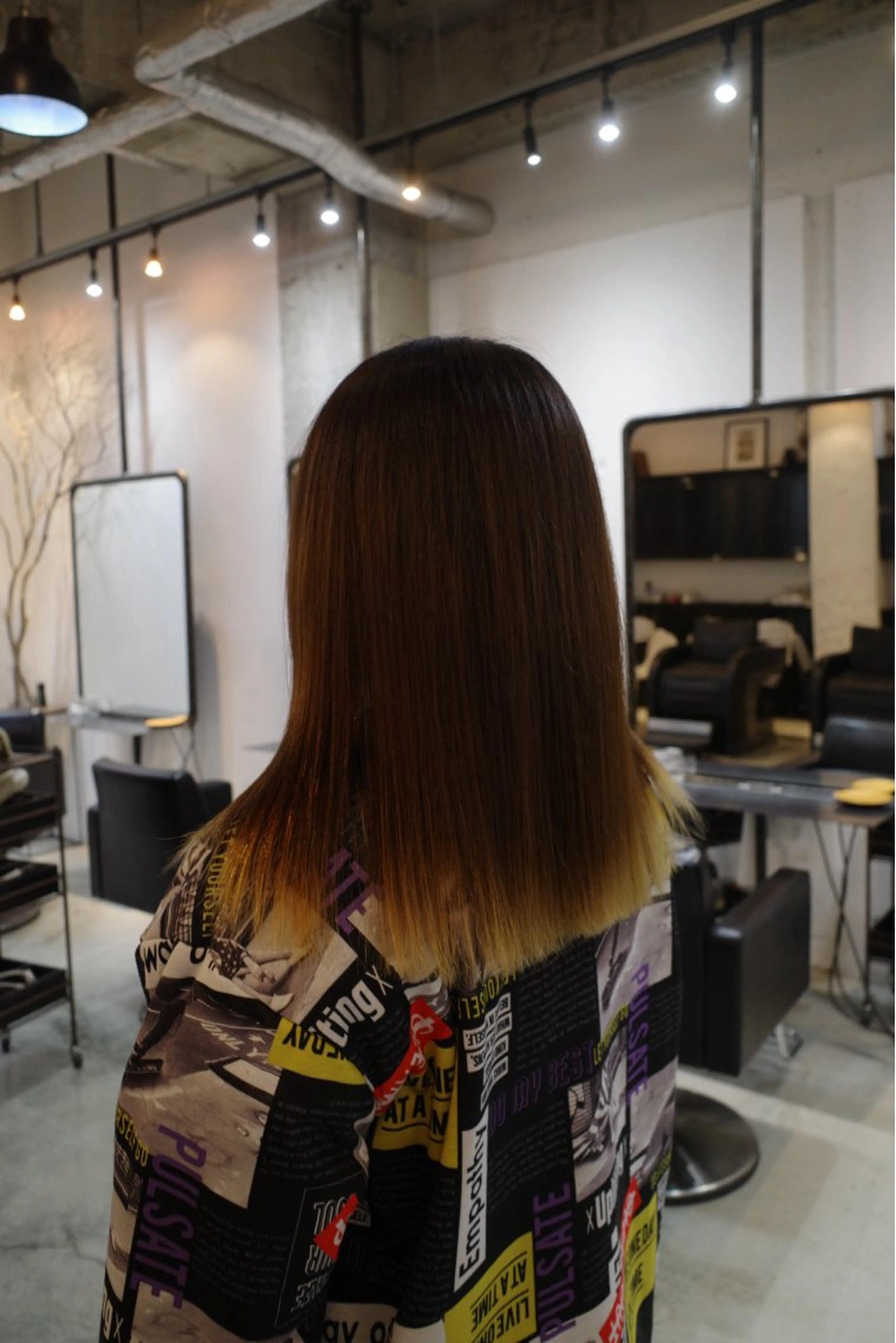 セミロング 大洞 ことのヘアスタイル