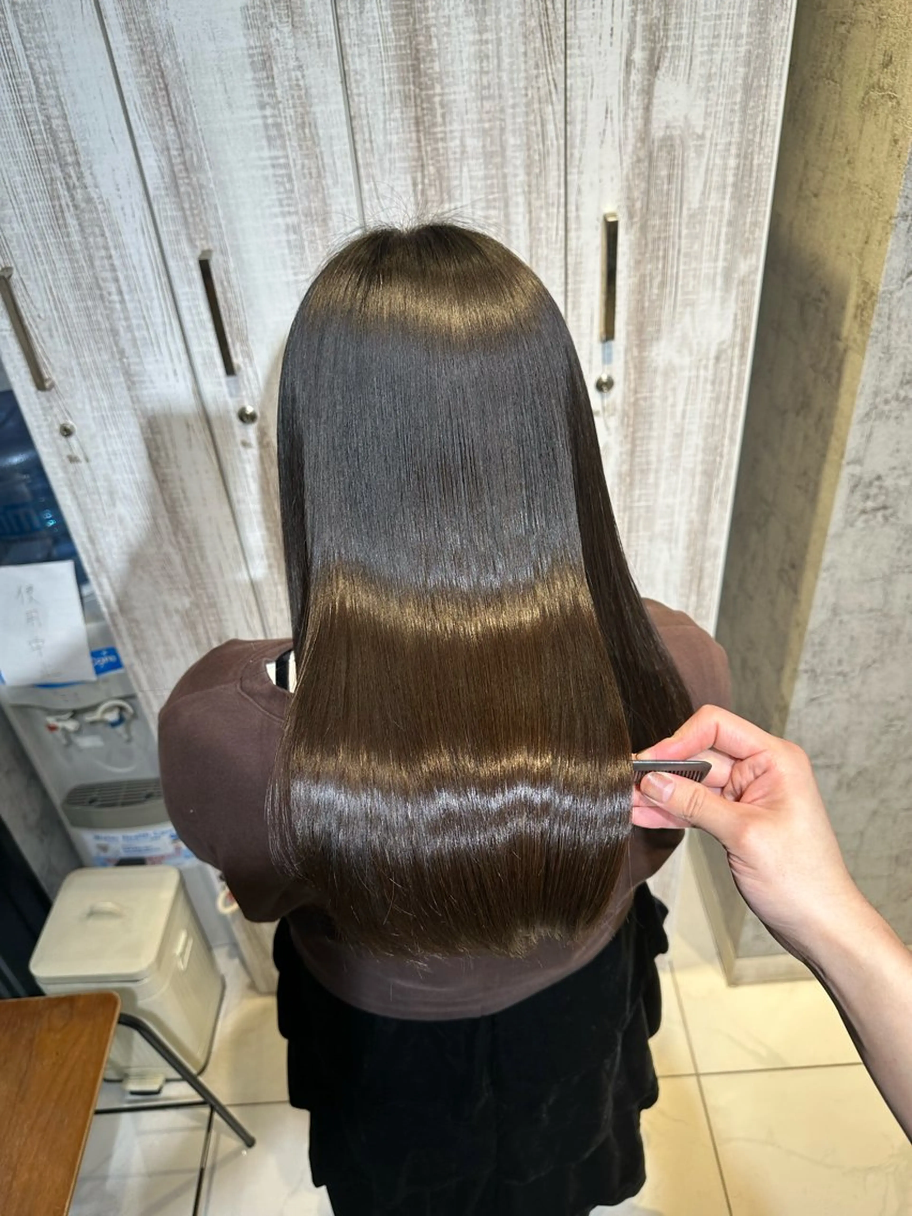 セミロング カラー 髪質改善× 白髪ぼかし溝江のヘアスタイル