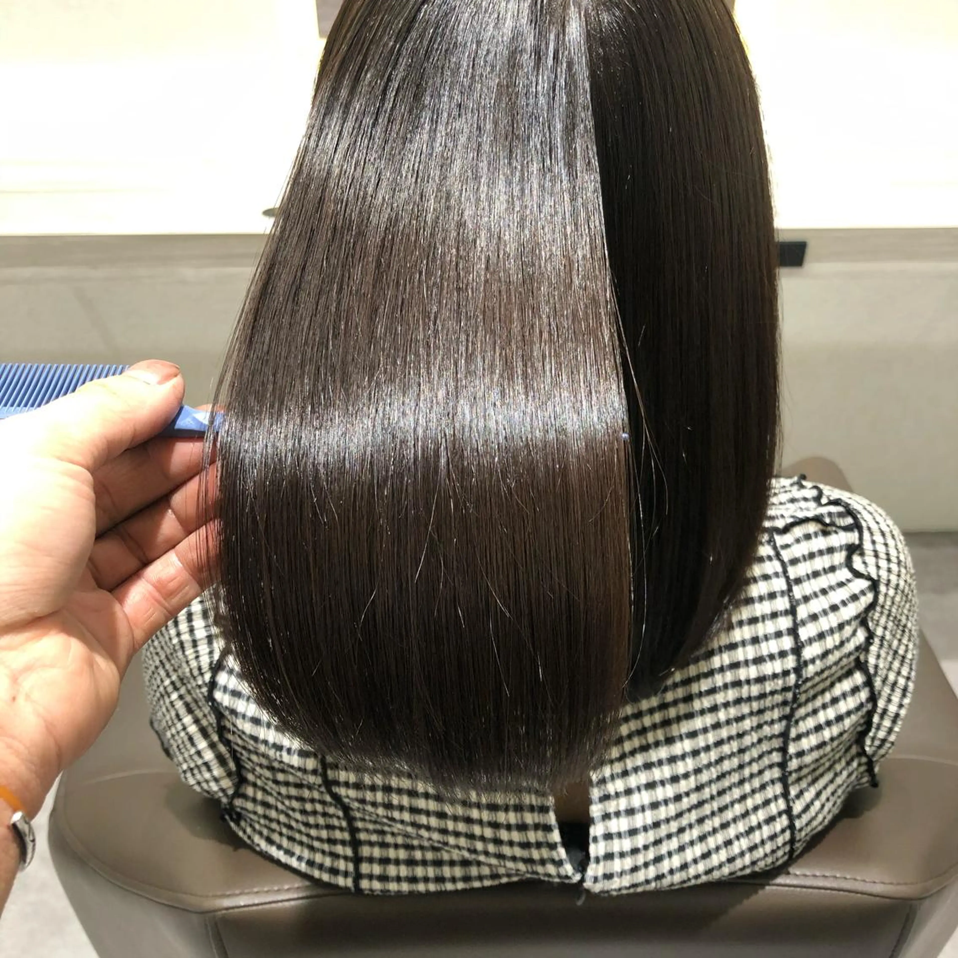 ミディアム ムトウセイマ/ 縮毛矯正/ブリーチのヘアスタイル