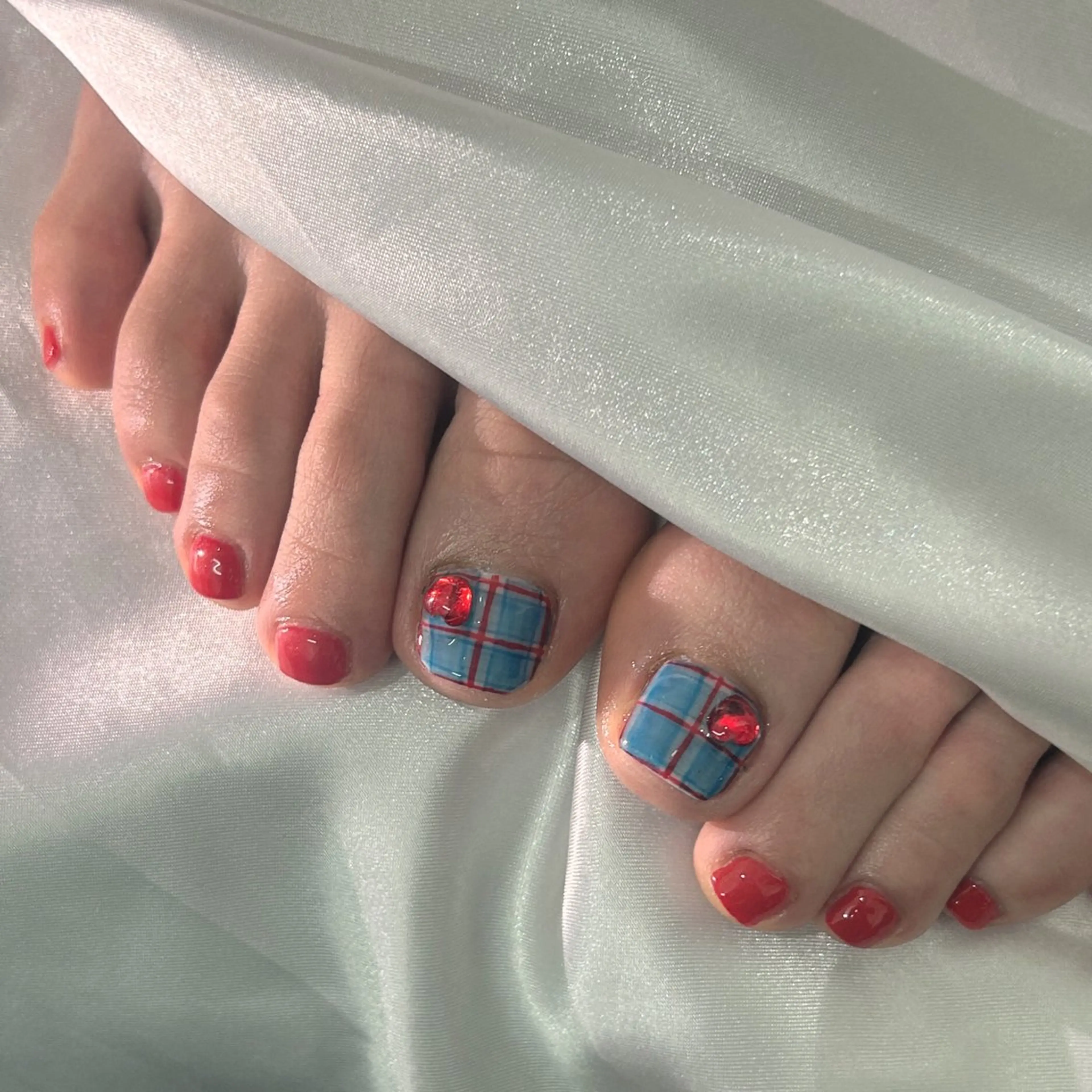 ネイル MODA MANAMIᵕ̈のネイルデザイン