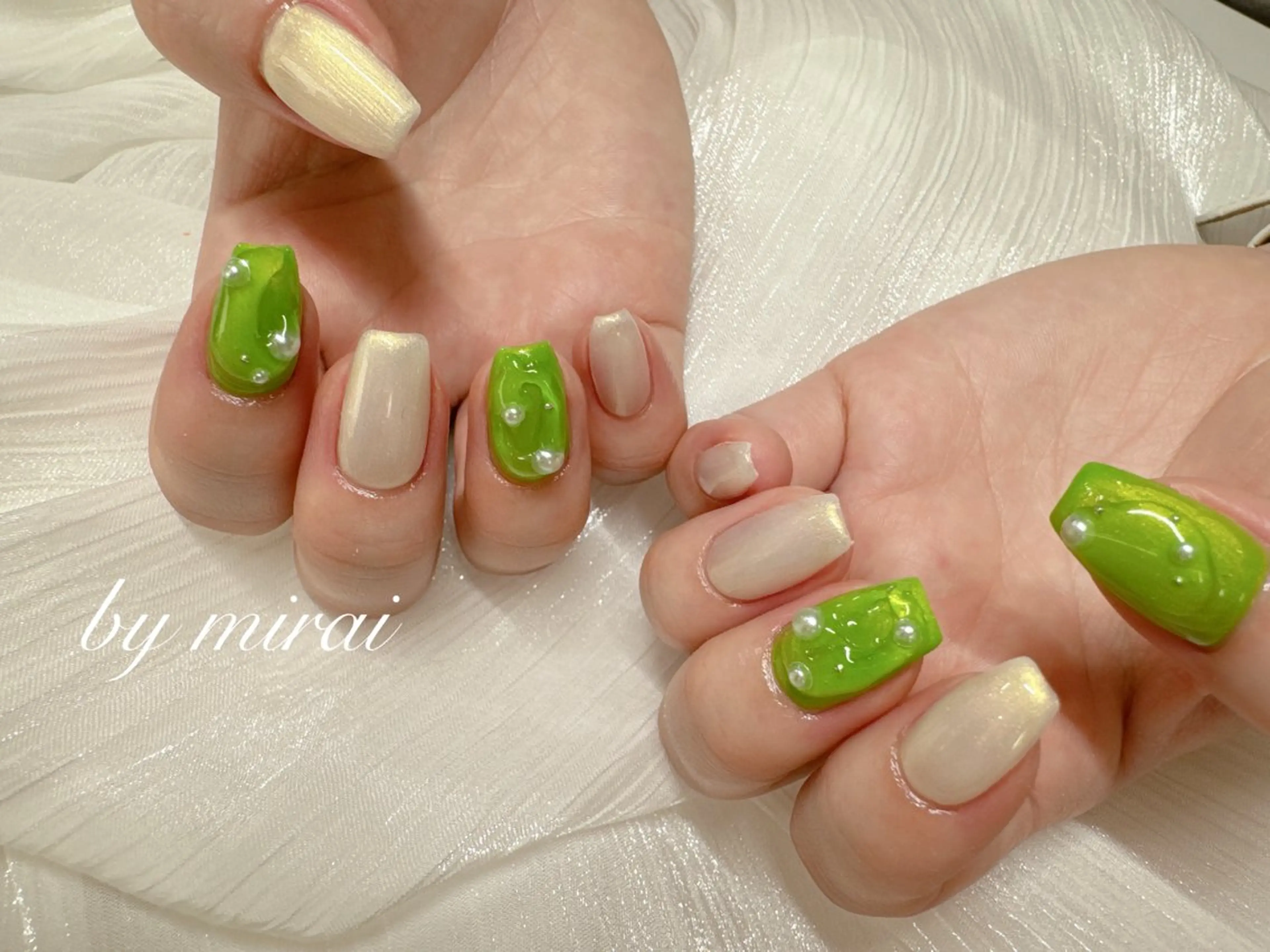 ネイル ハンドネイル ハンドケア ネイルサロン 9Carats神田のネイルデザイン