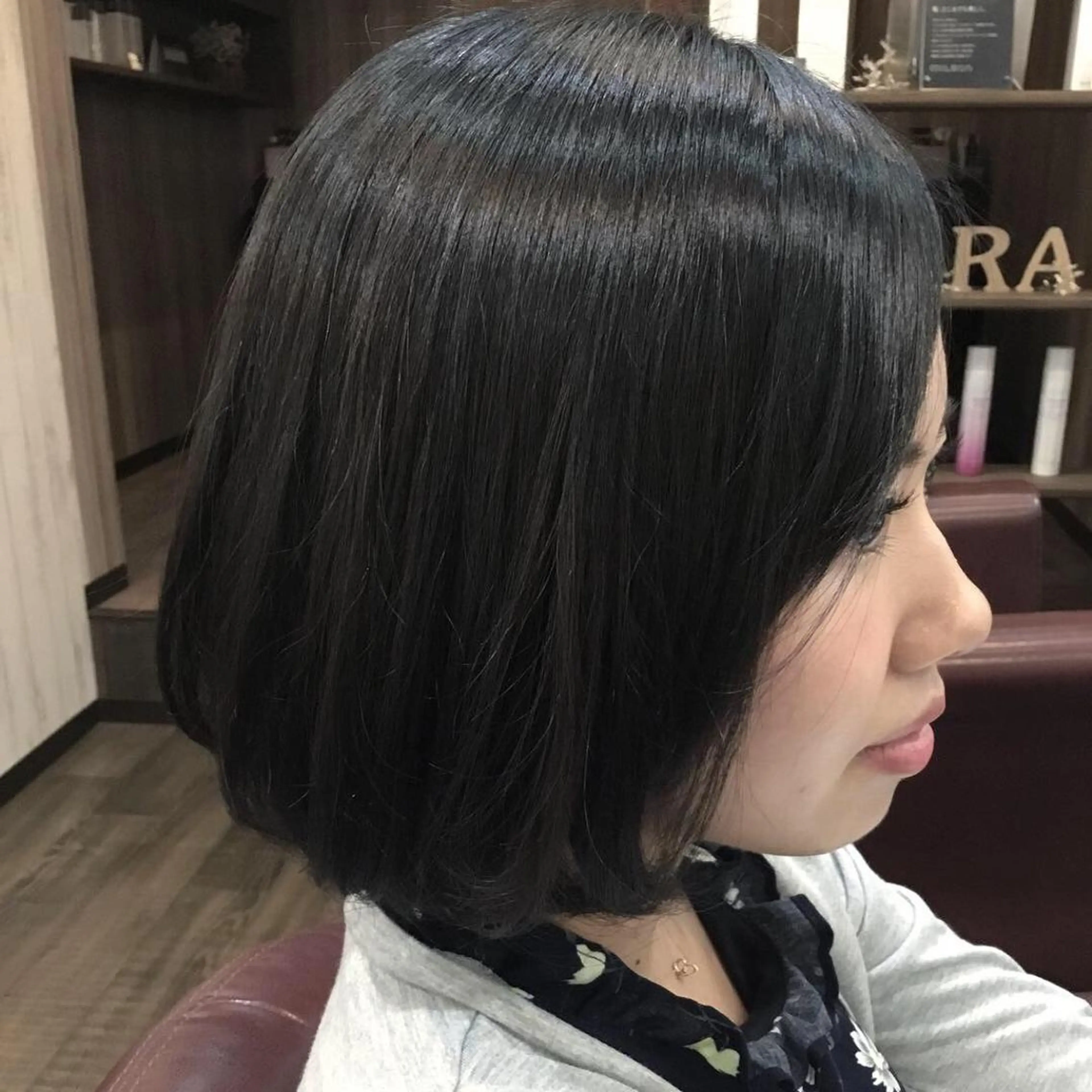 ミディアム カラー パーマ embrace エンブレイスのヘアスタイル