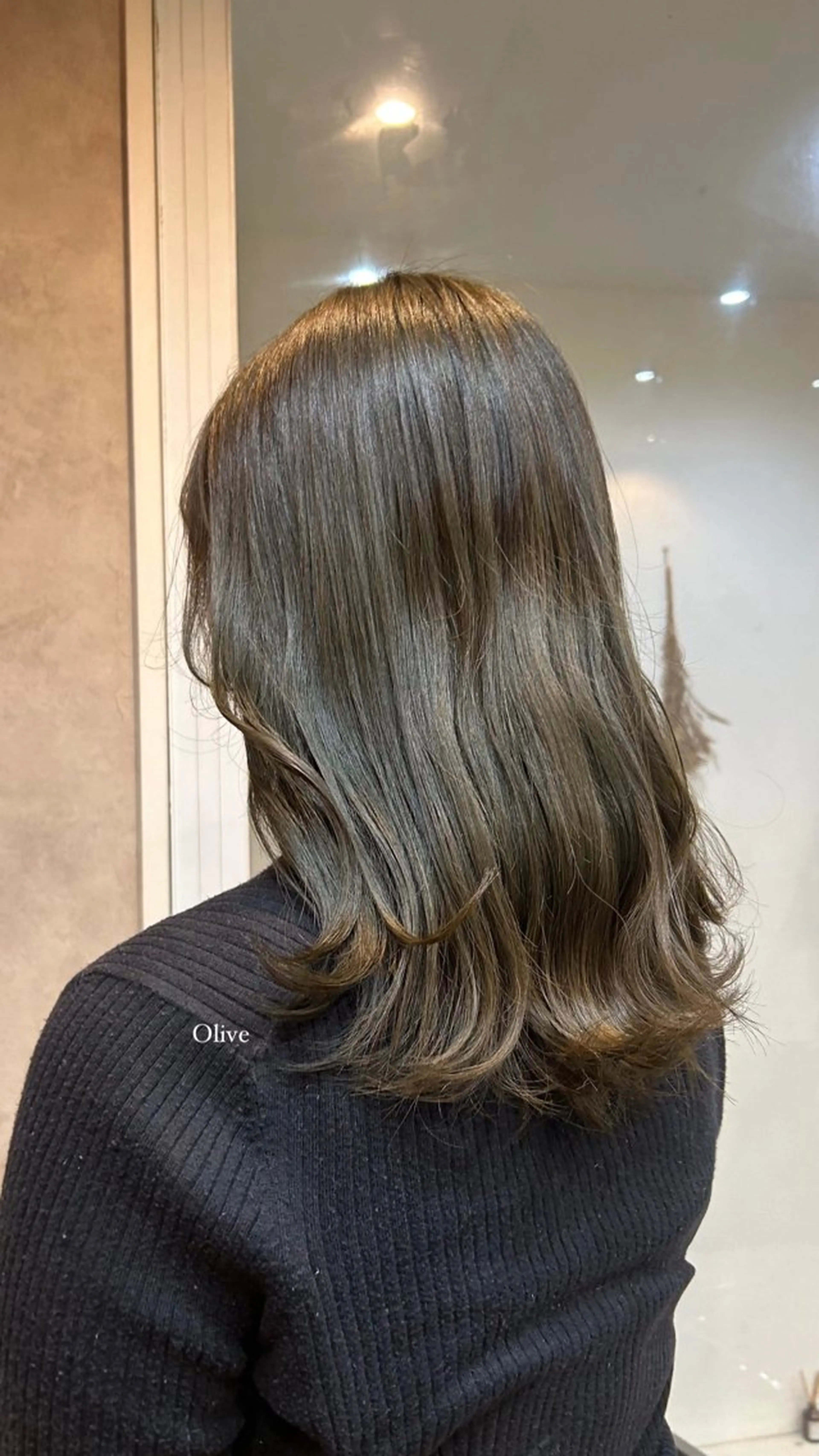 セミロング ヘアカラー silk🕯 hikaruのヘアスタイル