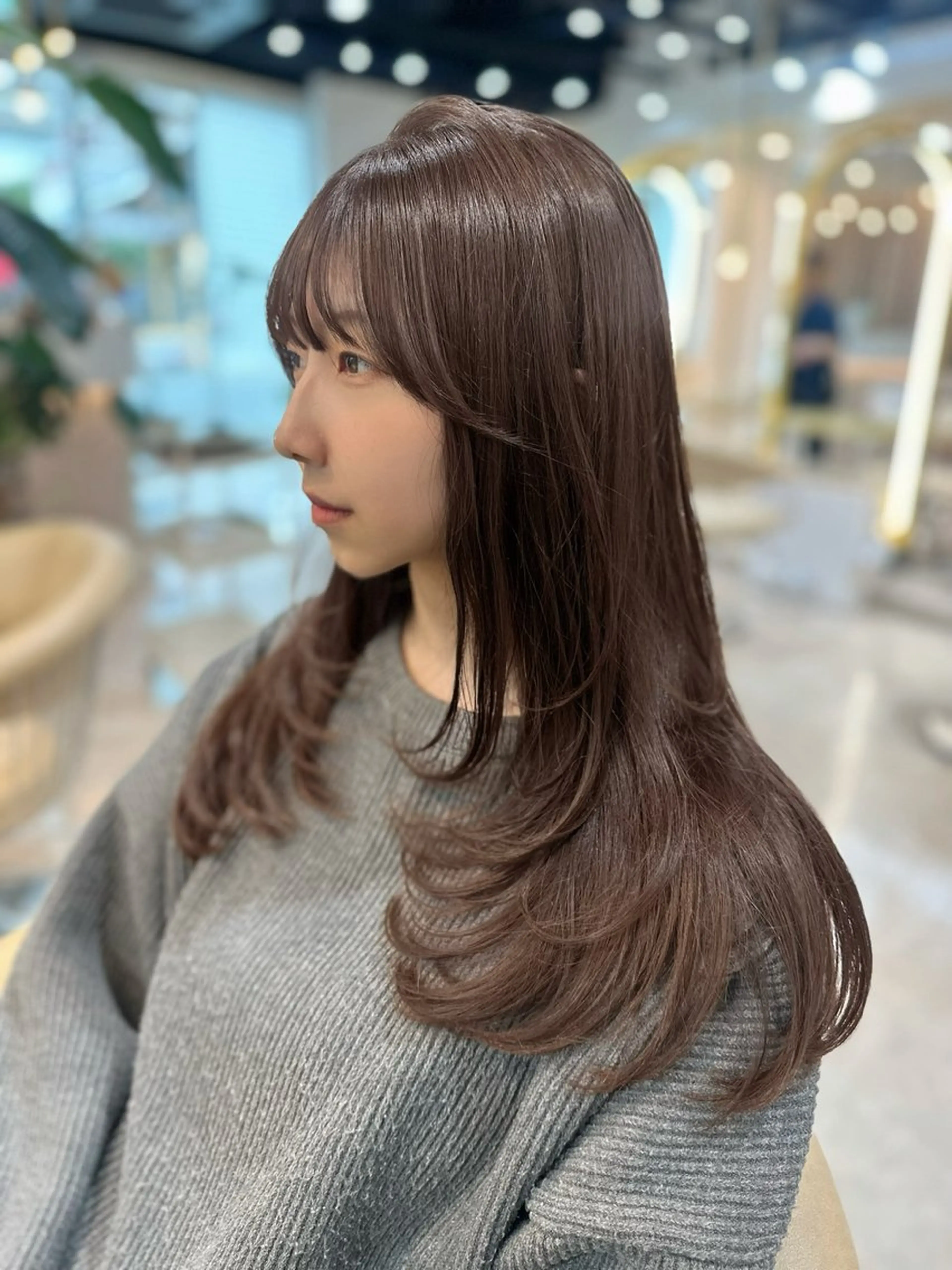 ロング カラー カット ヘアカラー トリートメント Akane レイヤー/艶カラーのヘアスタイル