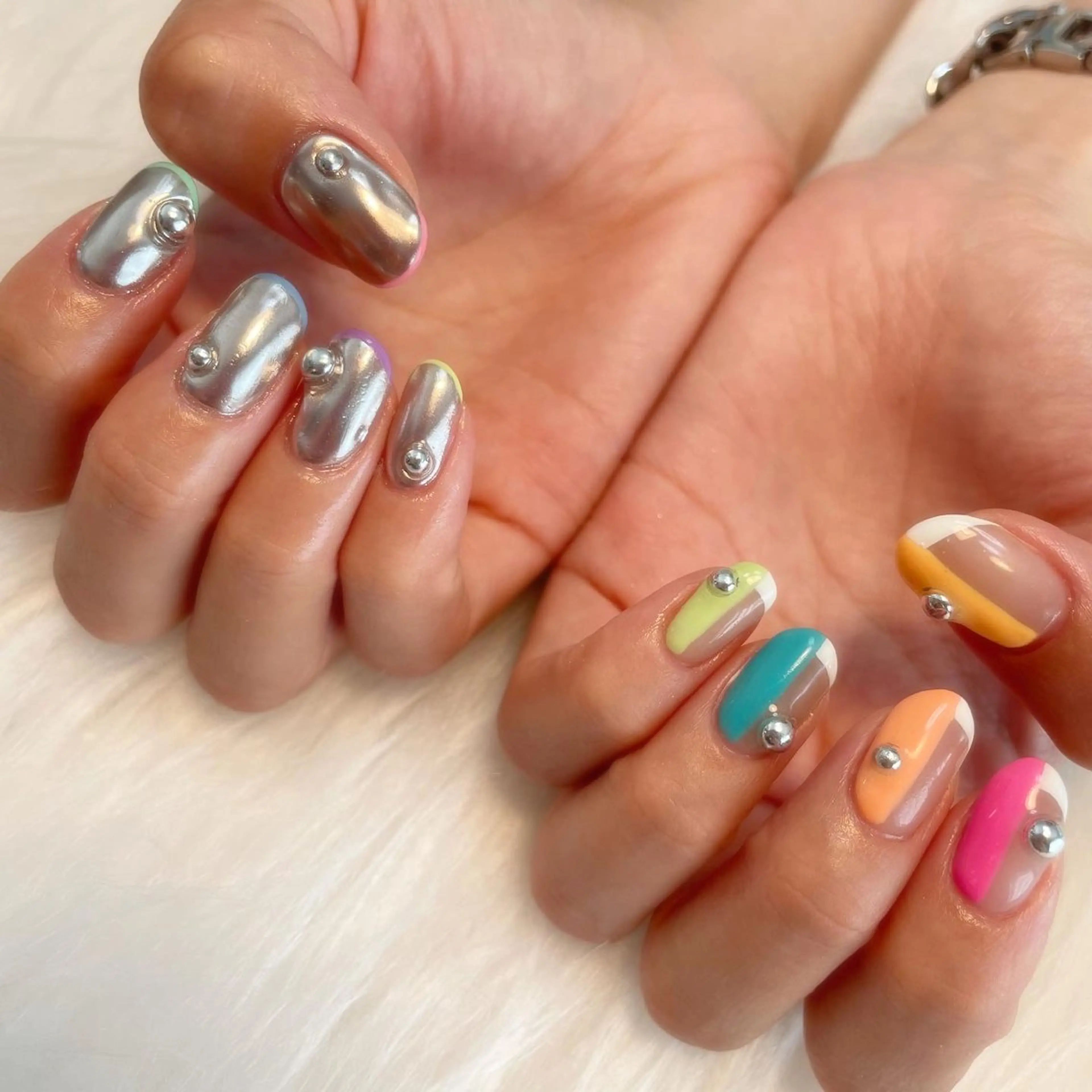 ネイル ハンドネイル ゴテゴテ💙ワンホン リオナのネイルデザイン