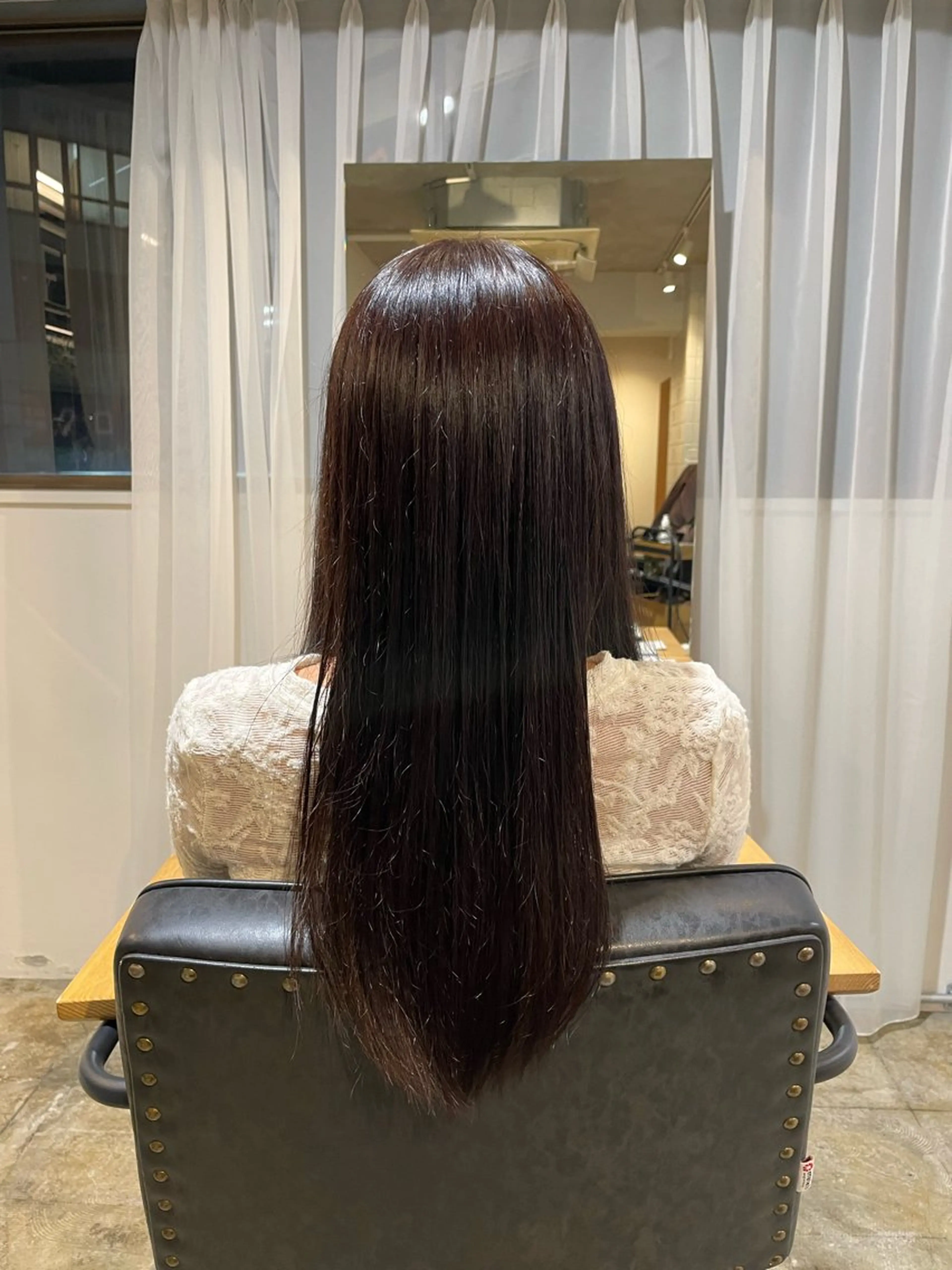 カラー 山崎 彩音のヘアスタイル