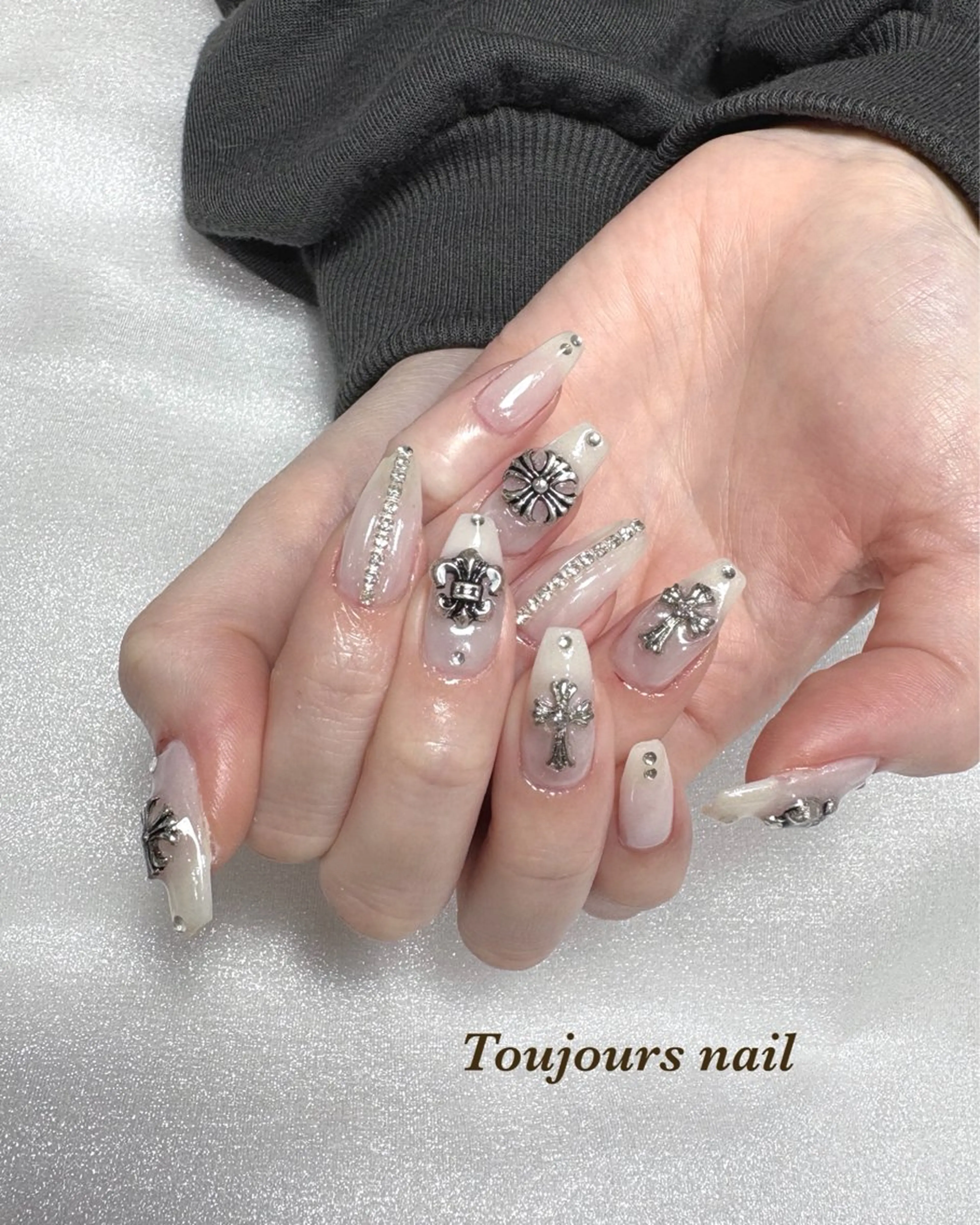 ネイル ハンドネイル Toujours / nanaのネイルデザイン