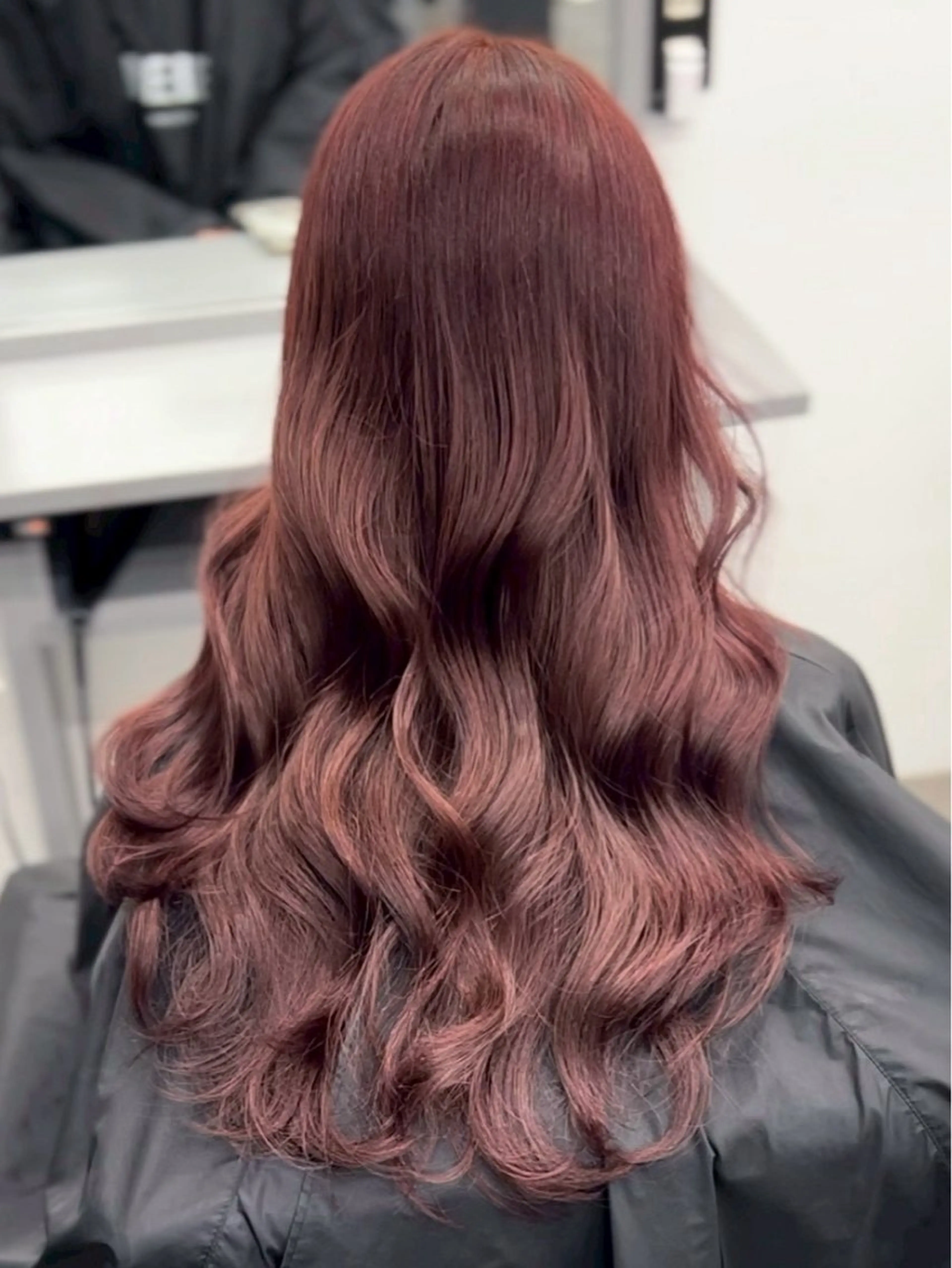 ロング shuse /艶カラー  栄のヘアスタイル