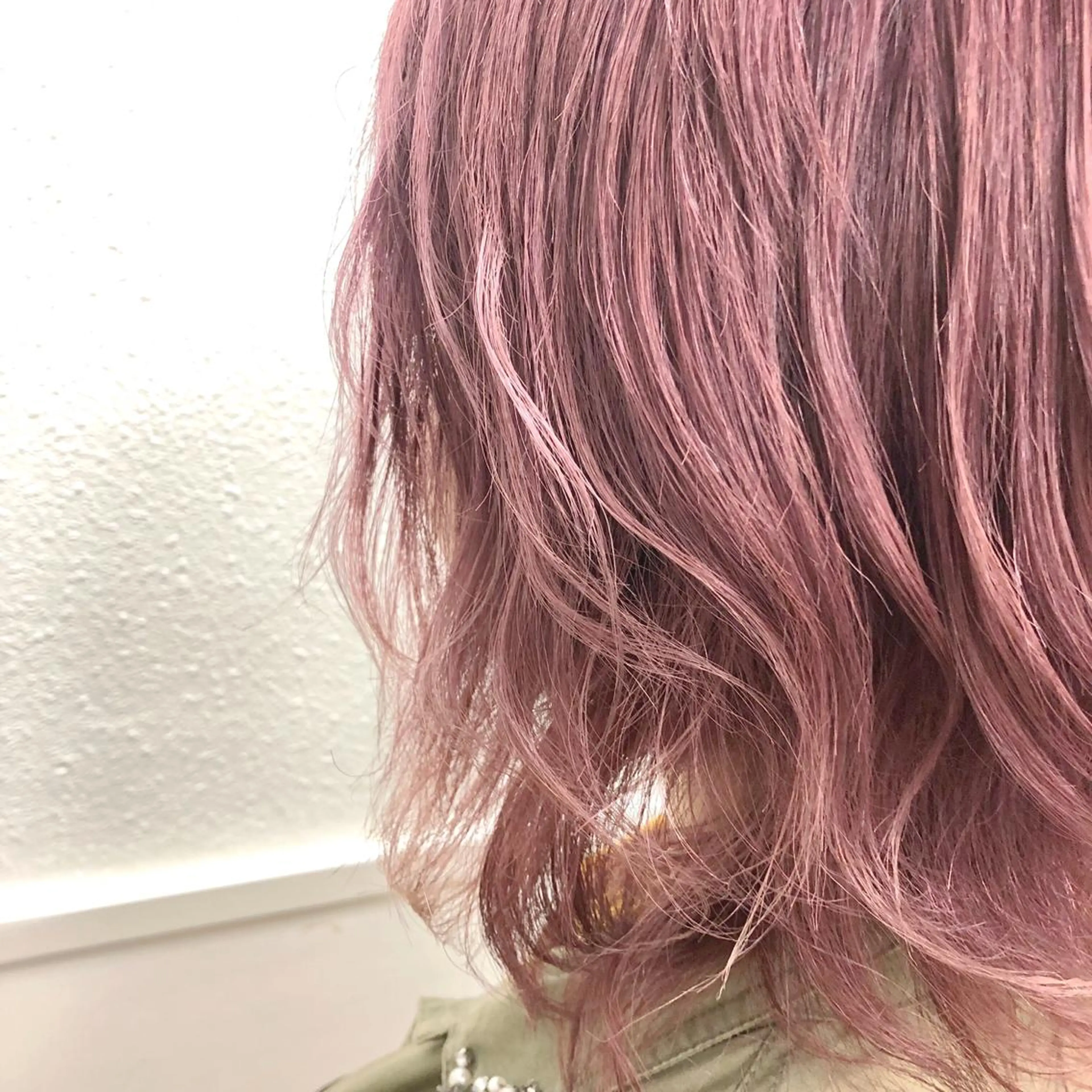 ミディアム カラー ピンクカラー ヘアカラー トリートメント 髪質改善/美髪矯 正ヤマモトハルキのヘアスタイル
