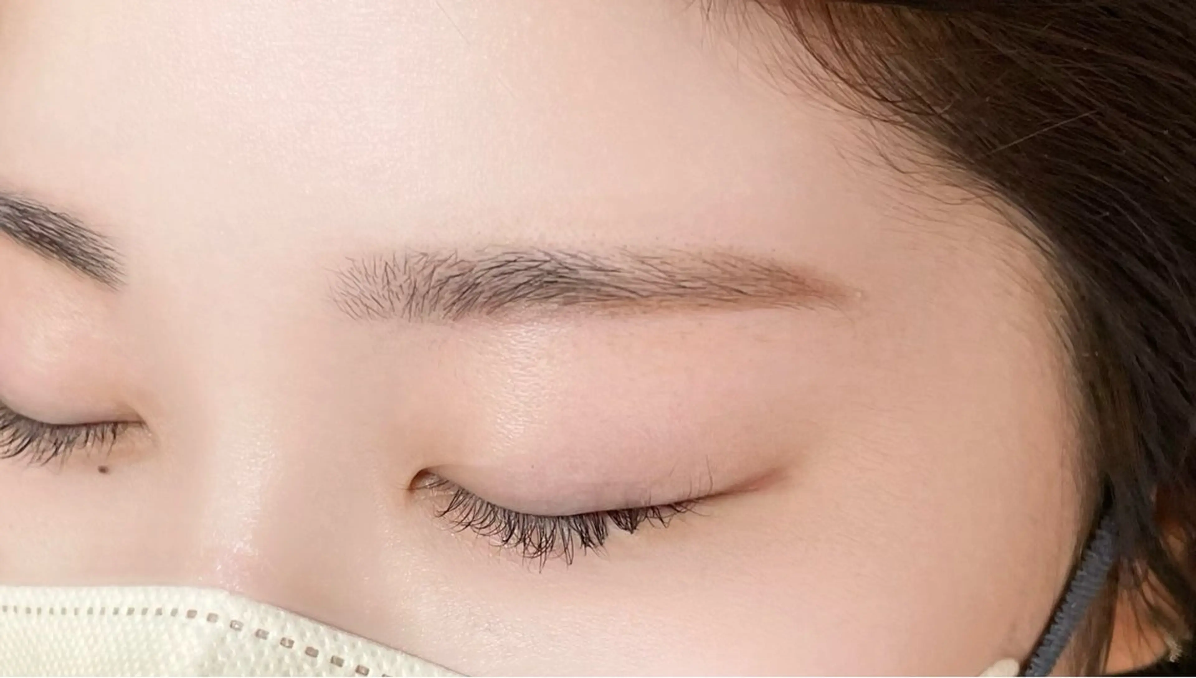 アイブロウワックス 【美眉WAX】仕上げメイク込の写真