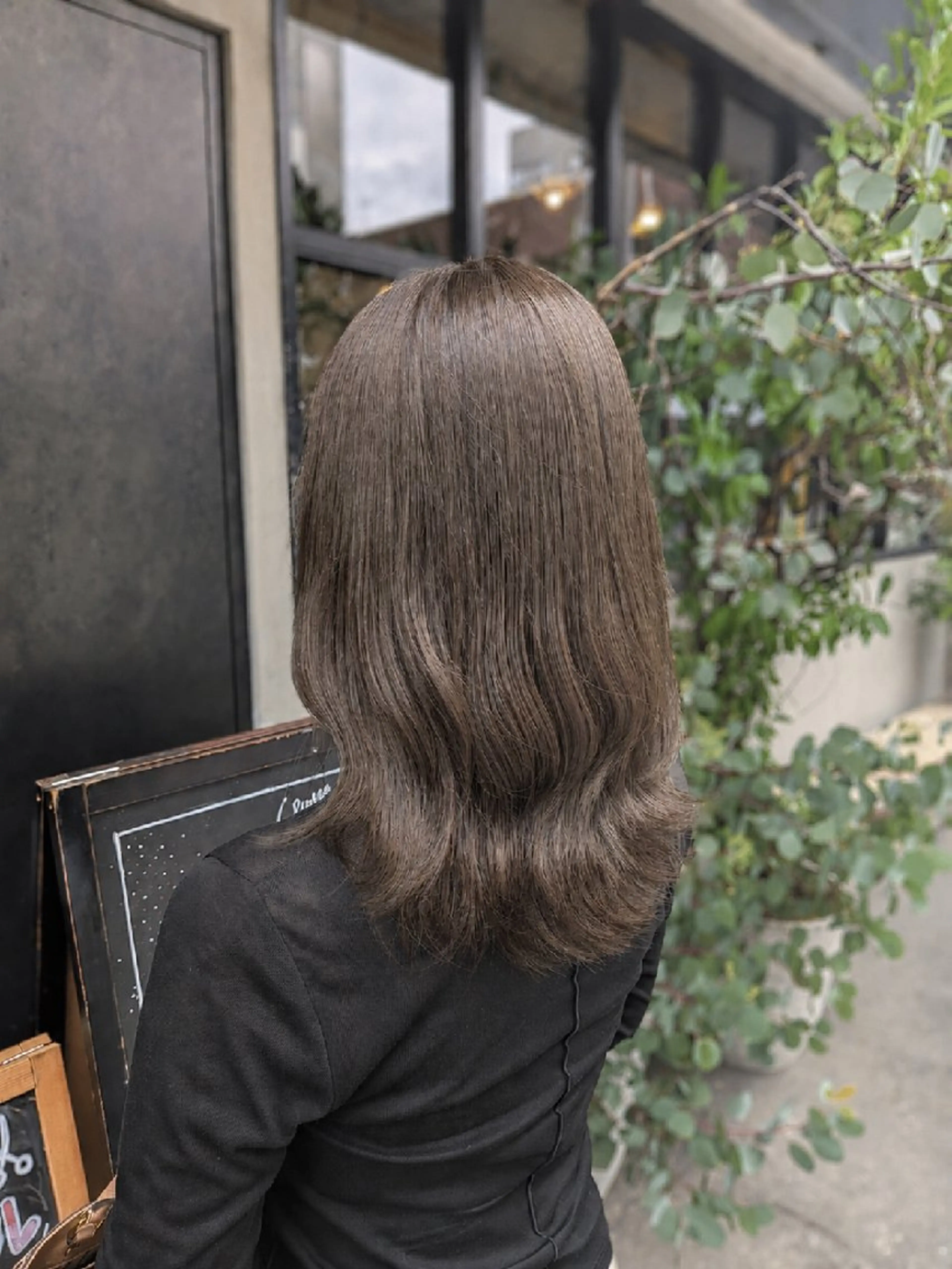 セミロング カット ヘアカラー トリートメント 育てる髪質改善🩵 naoko🩵南行徳のヘアスタイル