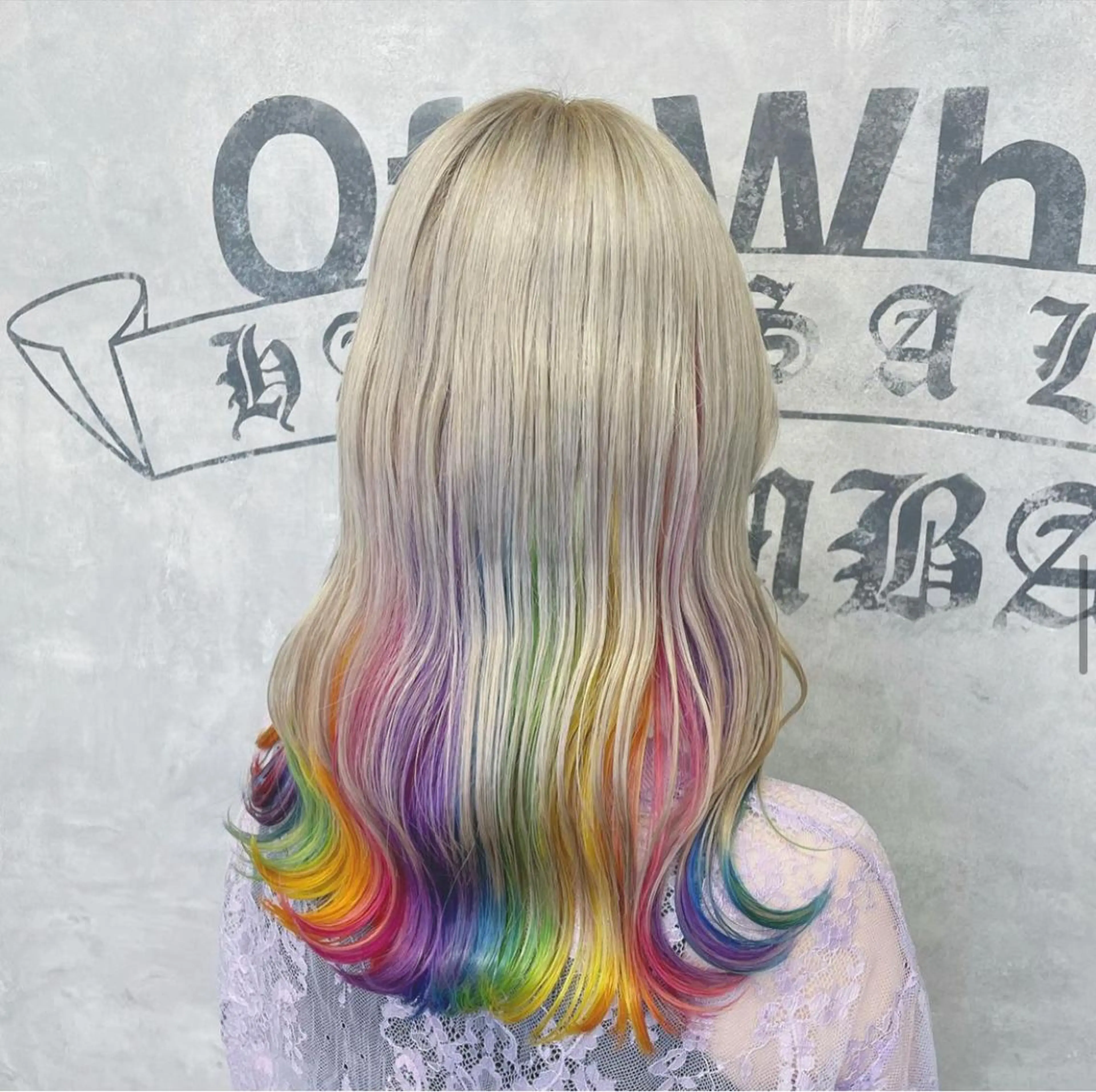 ミディアム ブリーチ&エクステ 🥀ケアカラー特化のヘアスタイル