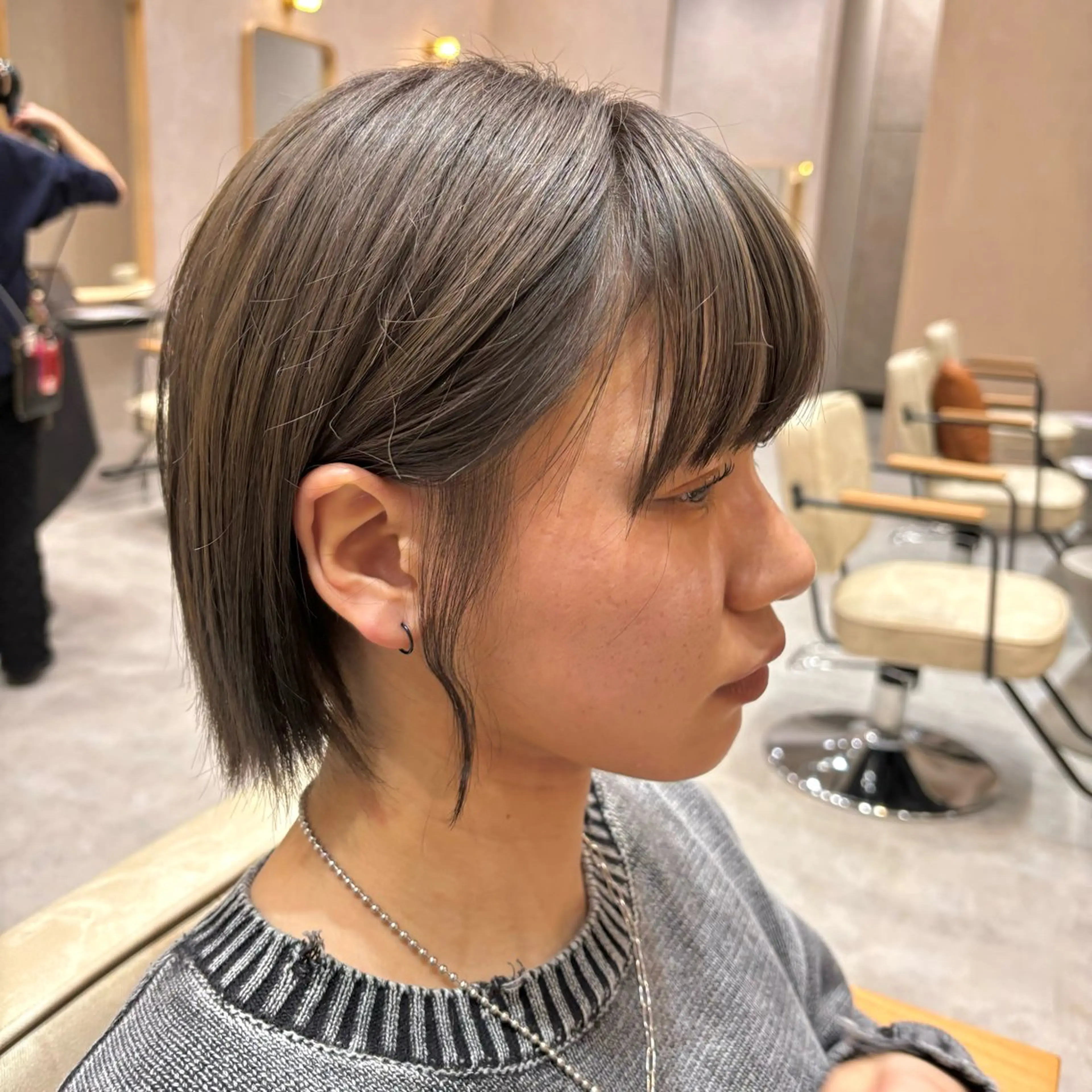 カラー ブリーチ グレージュ オリーブグレージュ オリーブグレー 🍒ばばみさき/ マンツーマン施術🍒のヘアスタイル