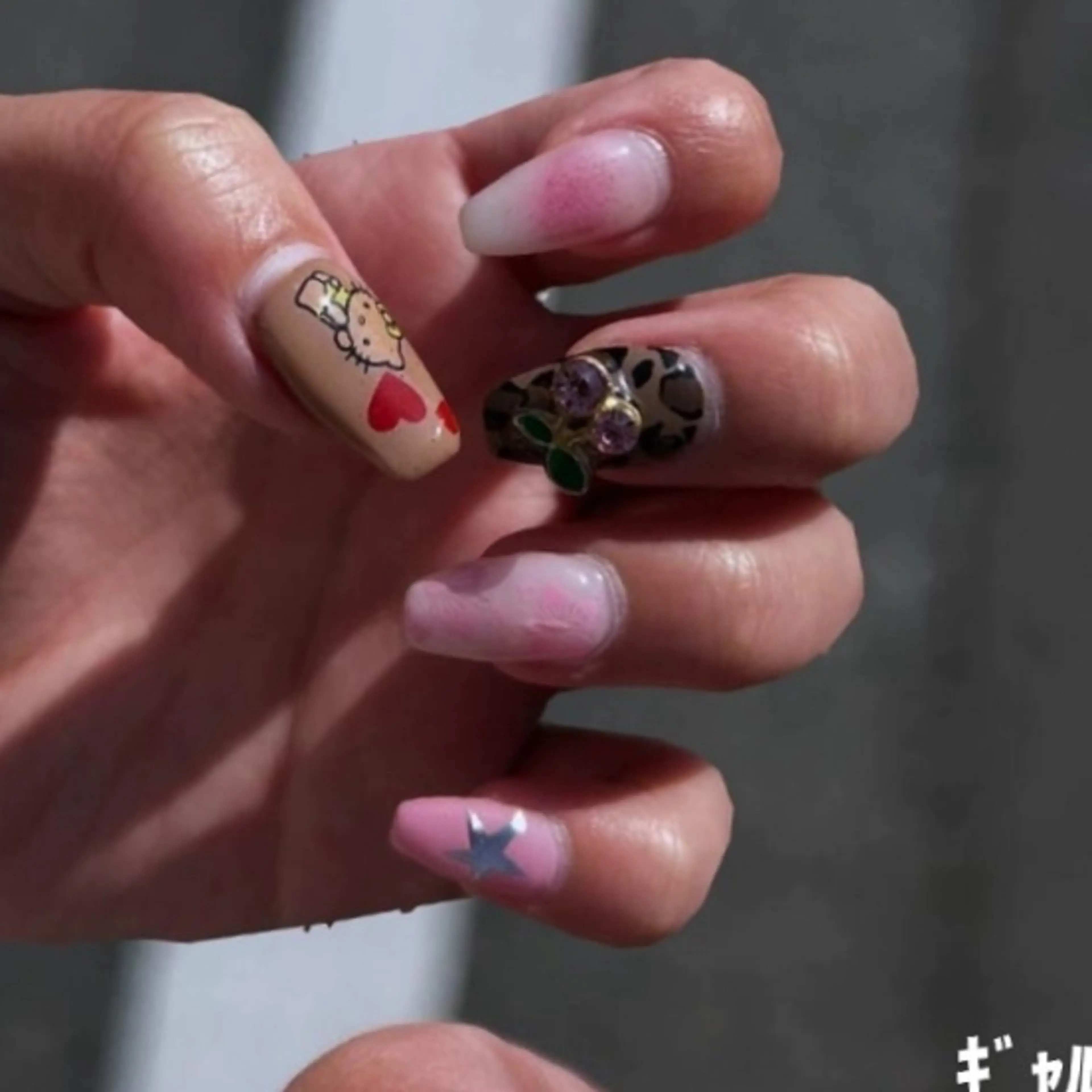 ネイル ハンドネイル 8appy ARTstudioのネイルデザイン