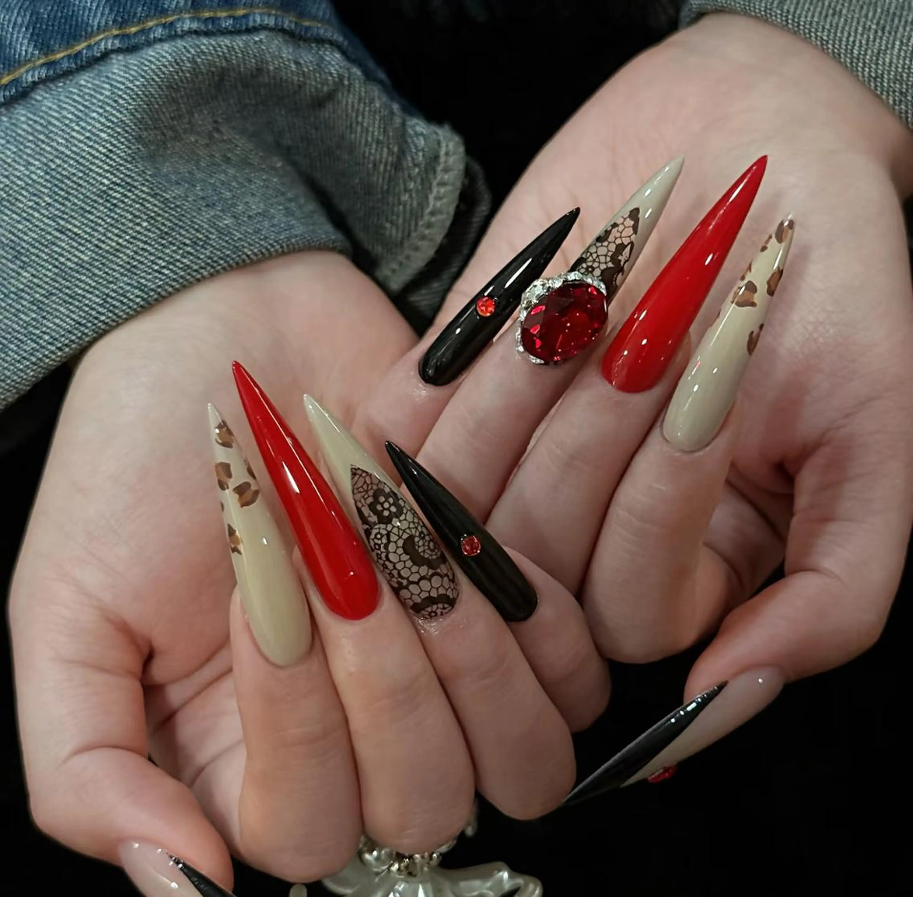 マツエク・マツパ ハンドネイル Miya🎀 nailのネイルデザイン