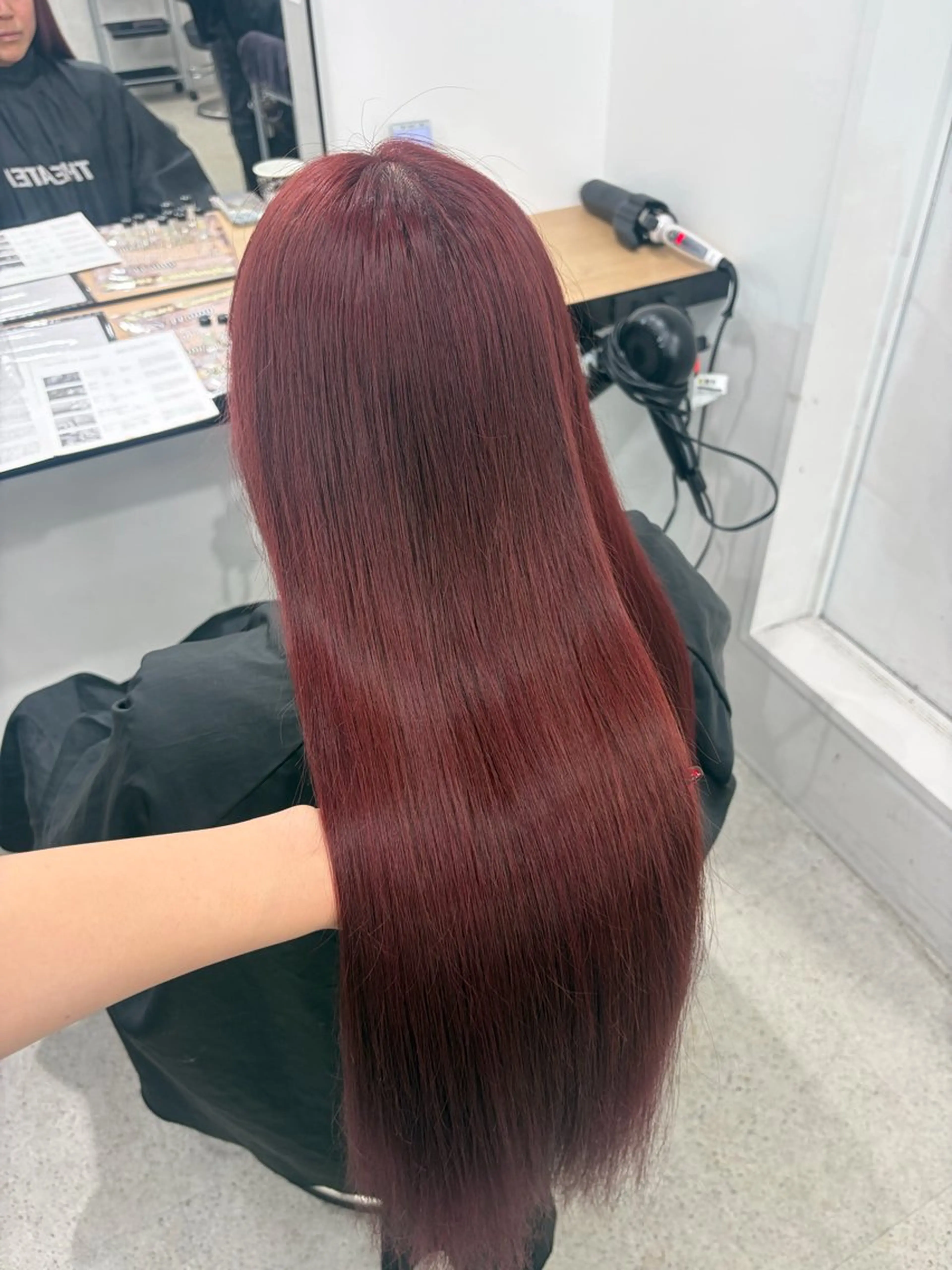 ロング カラー ブリーチ 髪質改善 トリートメント ヘアカラー 💗愛され暖色💗 ピンク/レッド💗のヘアスタイル