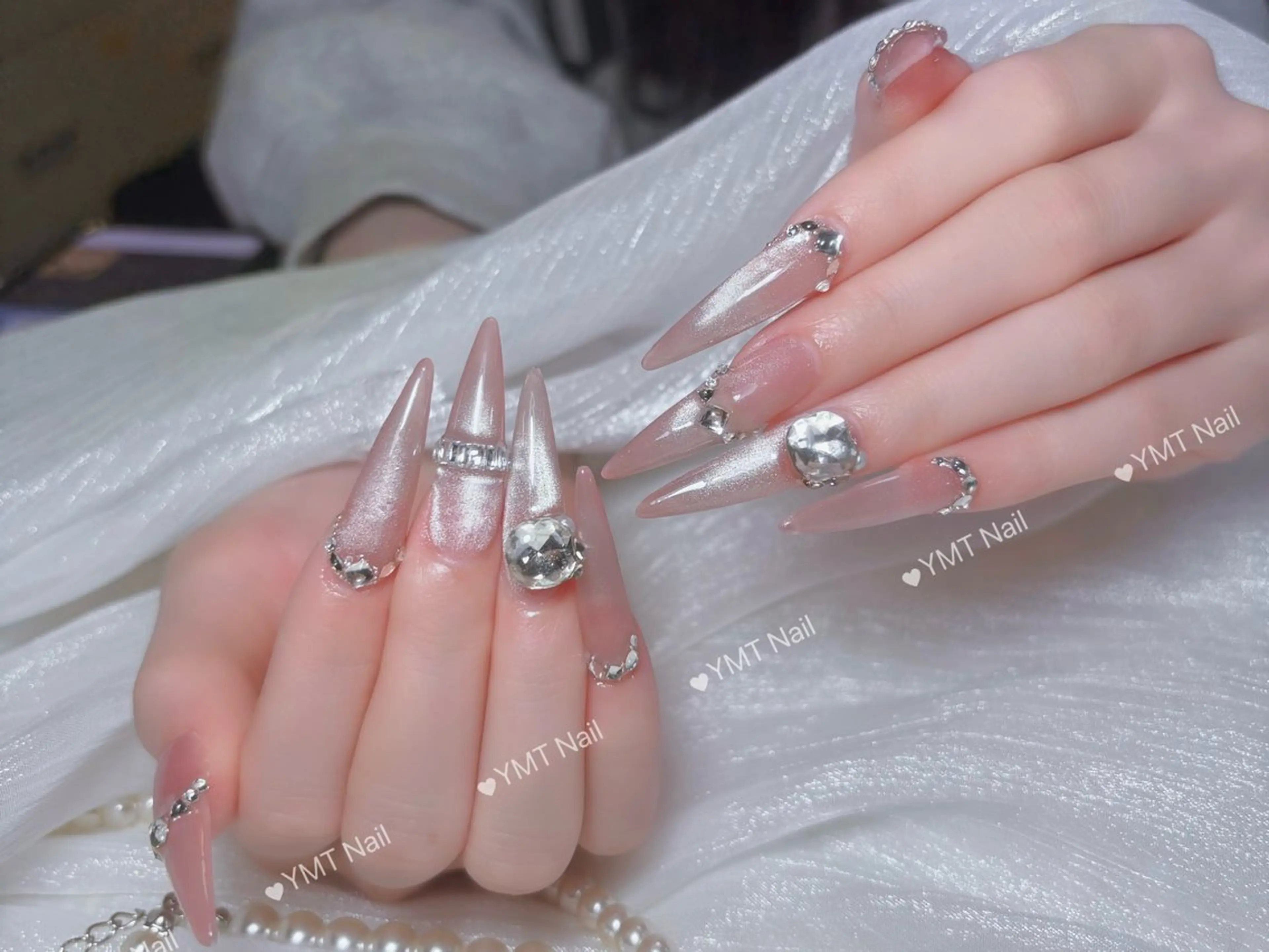 ネイル 長さ出し フットネイル ジェルネイル 韓国ネイル マグネットネイル ハンドネイル YMT． NailStudioのネイルデザイン