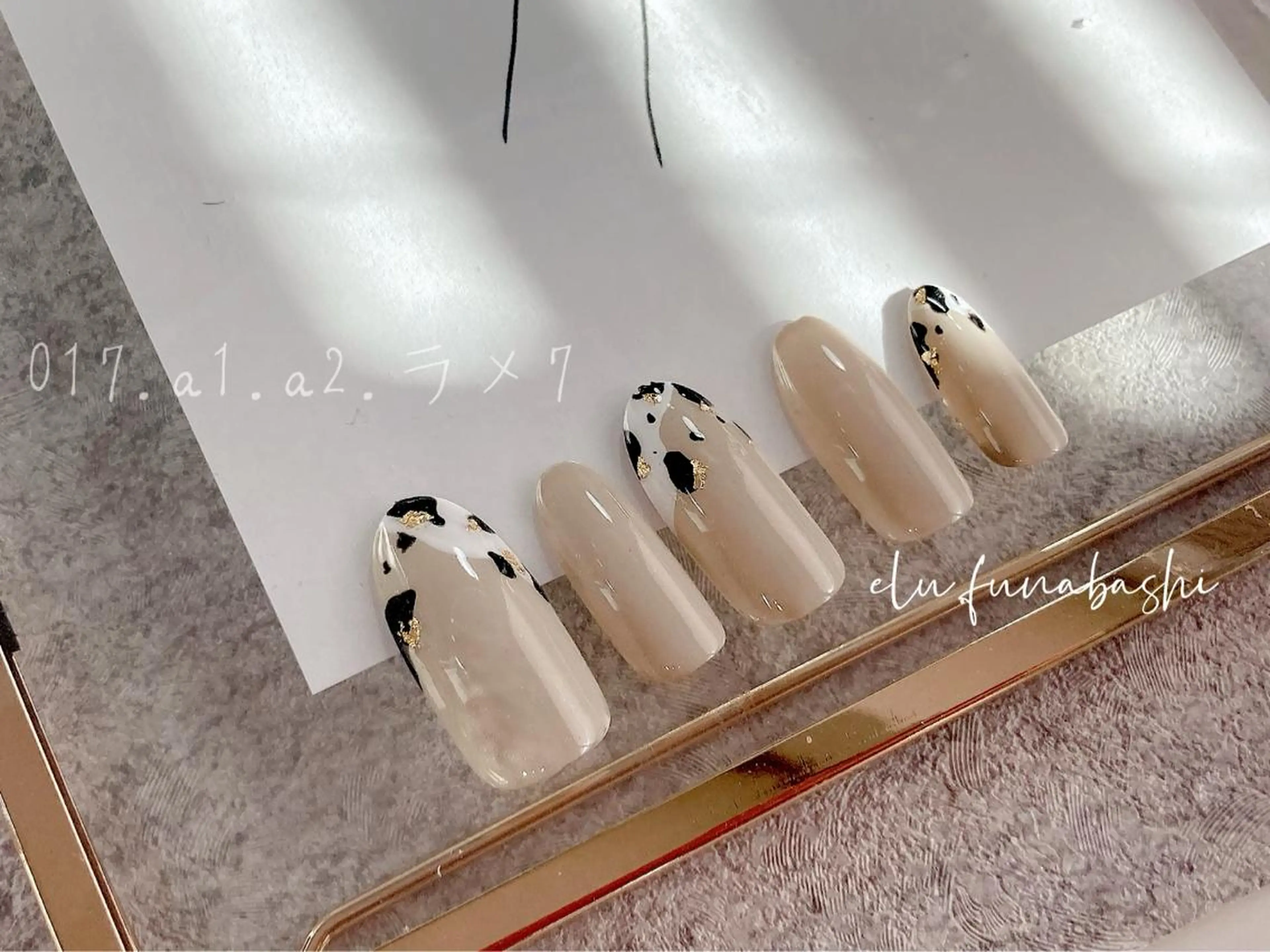 ネイル elu ：nail＆eyeのネイルデザイン