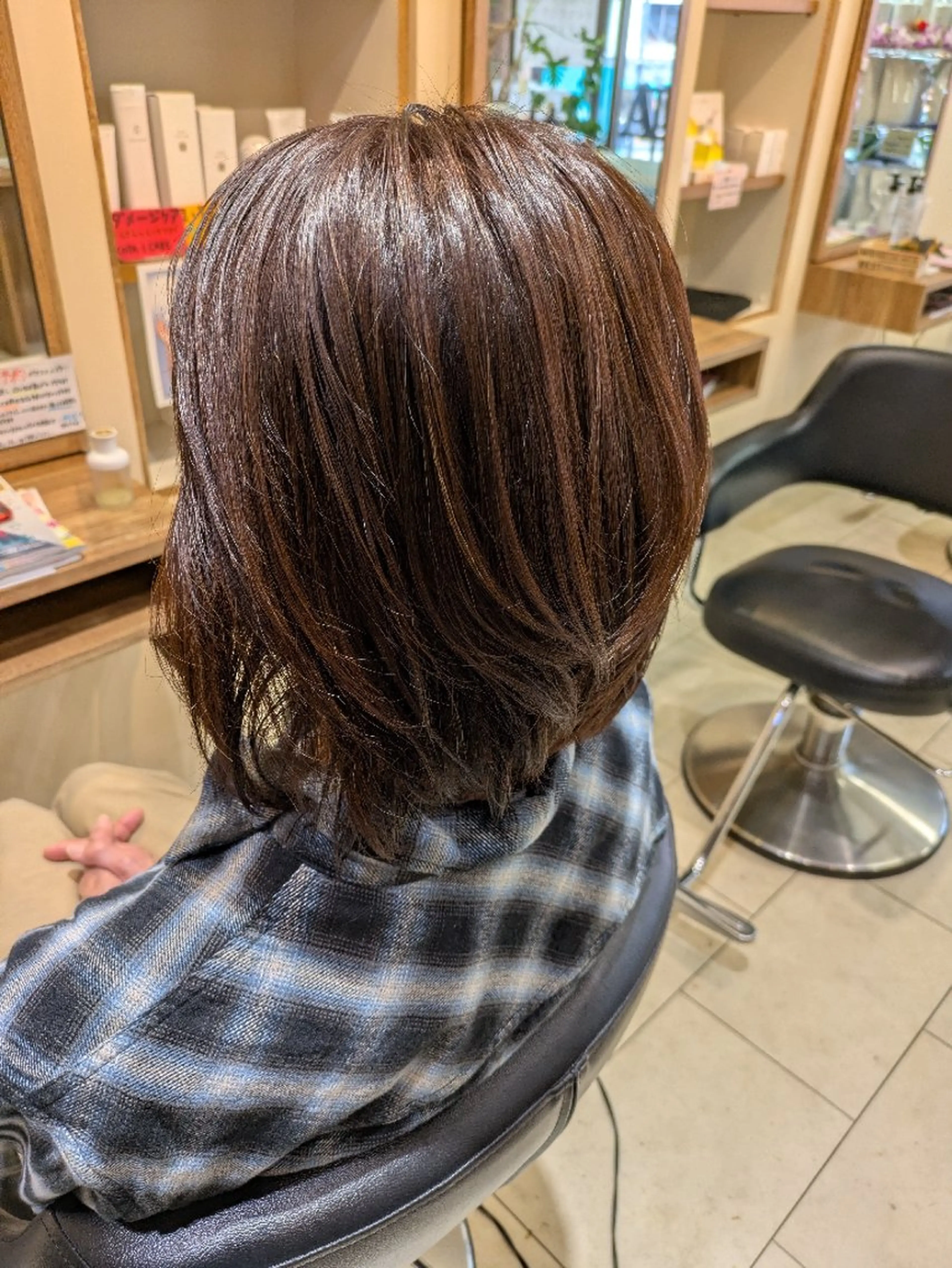 ミディアム 塚原 友紀子のヘアスタイル