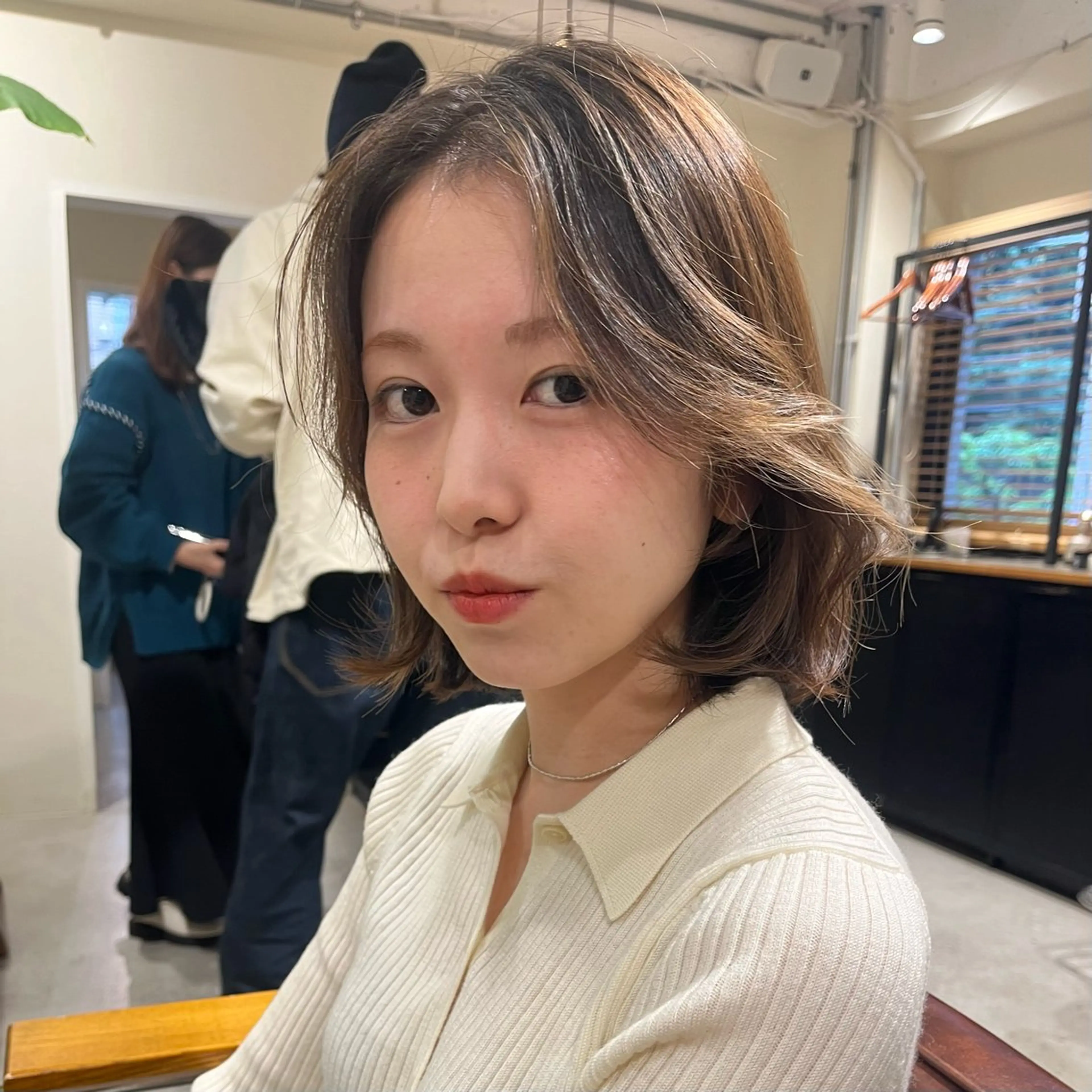 ショート ボブ タンバルモリ 韓国風ヘア カット トリートメント ヘッドスパ ヘアセット 🦮shiori アイドルオタク🦮のヘアスタイル