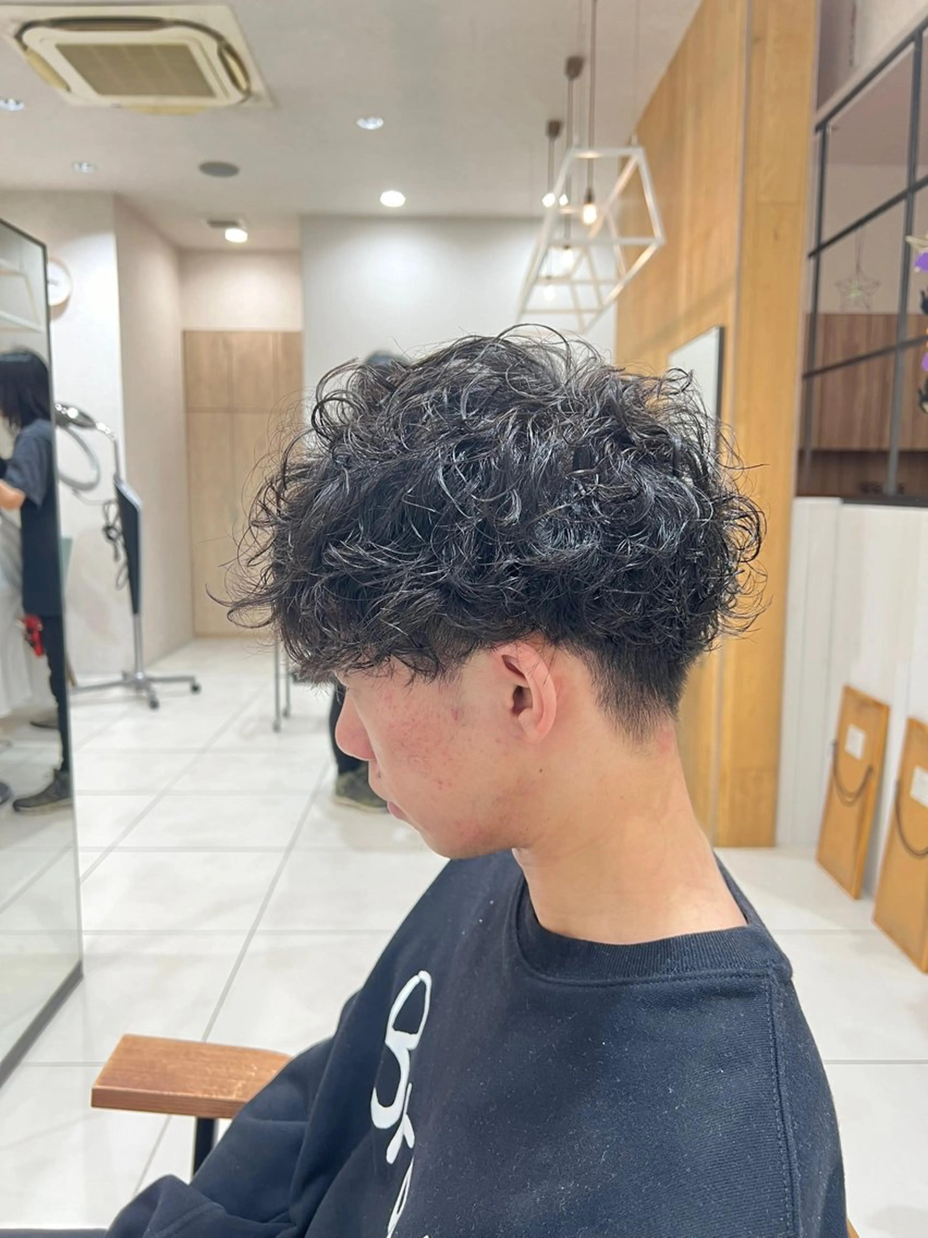 メンズ メンズ特化フェザー パーマ🚗タケシのヘアスタイル