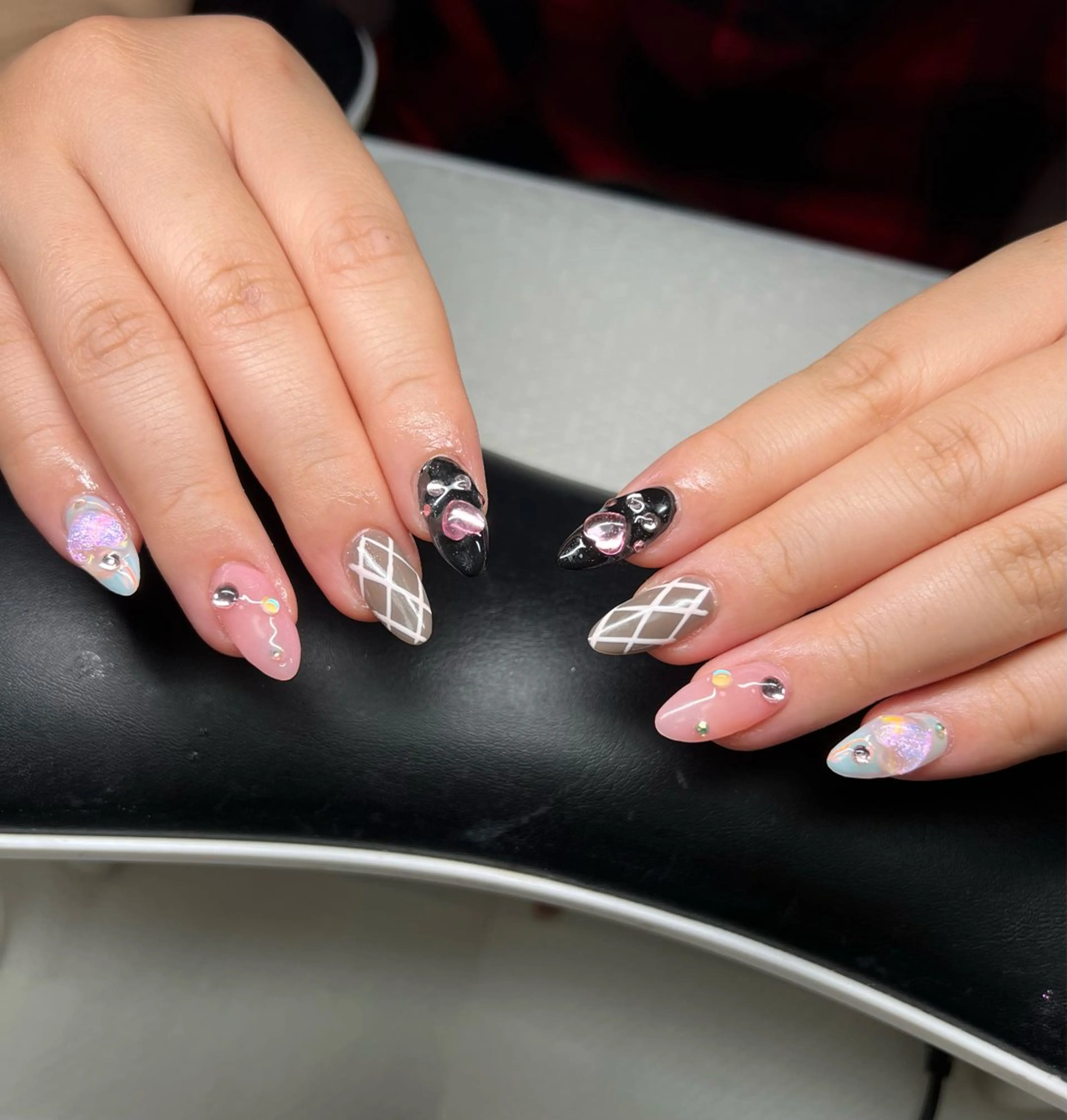 ネイル オーロラネイル チークネイル 長さ出し フットネイル フレンチネイル Lee Nails チップ長さだし専門店のネイルデザイン