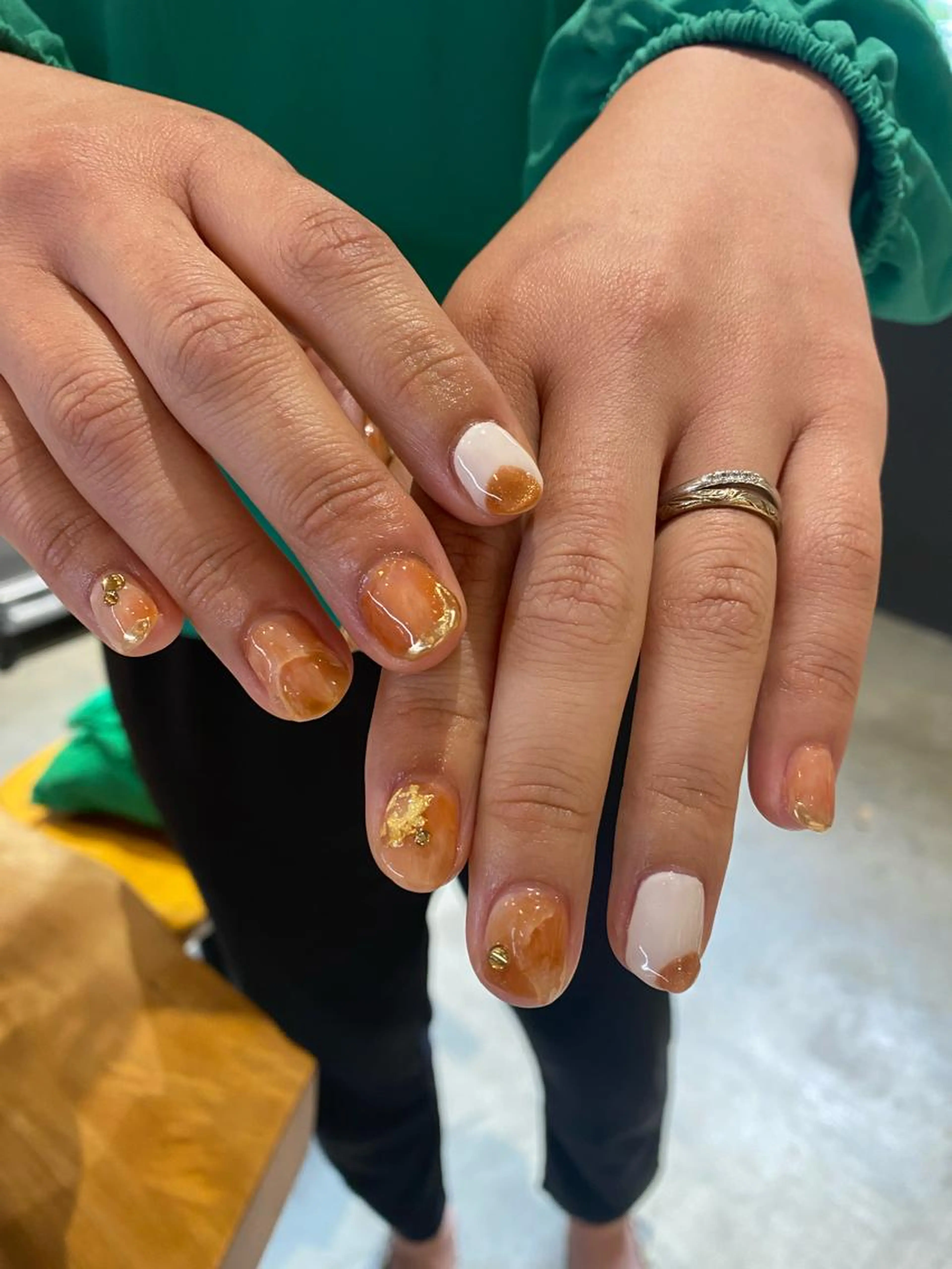 🌙パラジェル🌙持ち込みデザイン4〜7本🪡¥6000(オフ有)¥5500(オフ無)/土日祝+1000円の写真