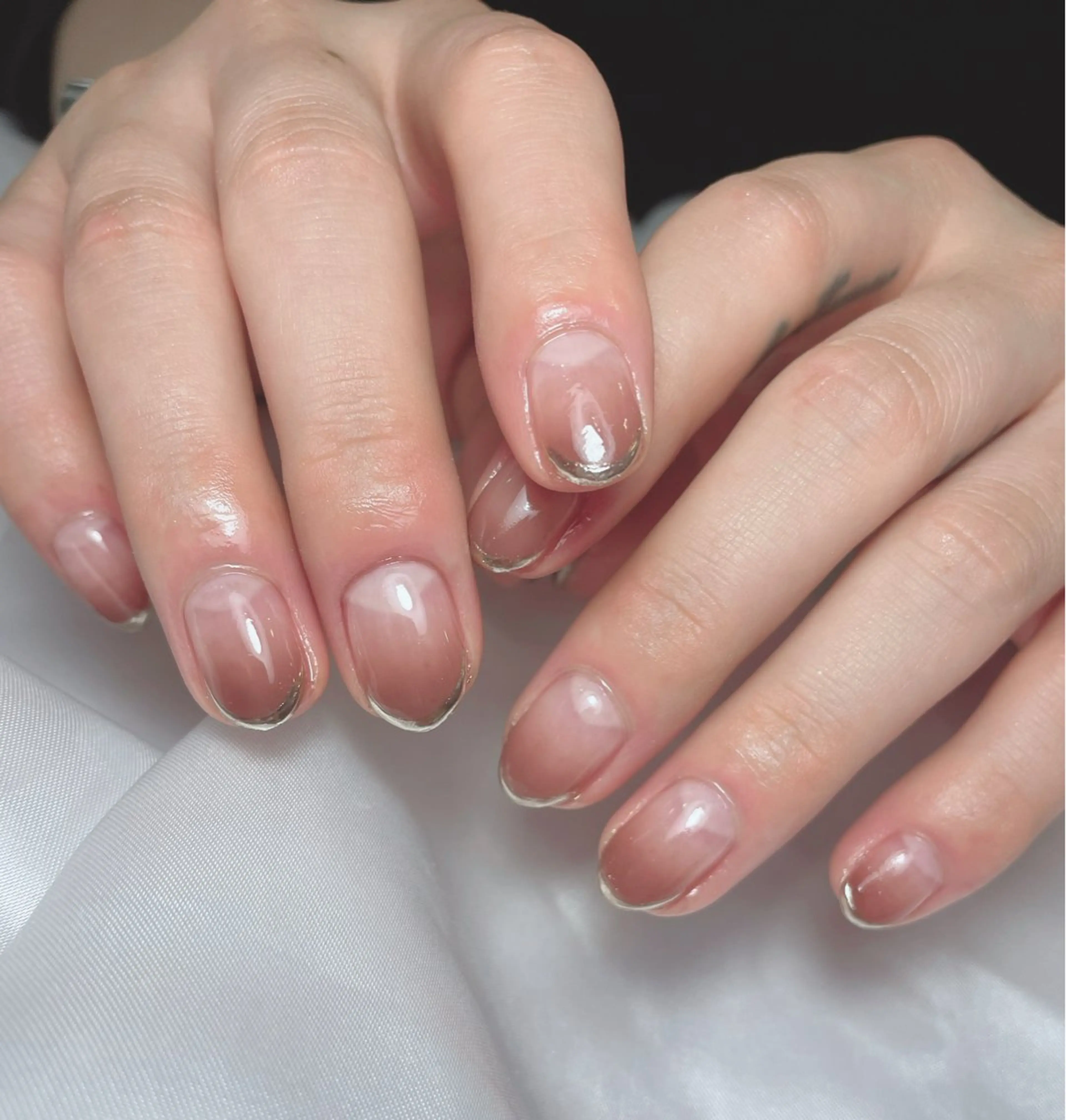 ネイル フレンチネイル グラデーション ミラーネイル ハンドネイル salon Luce美フォルムのネイルデザイン