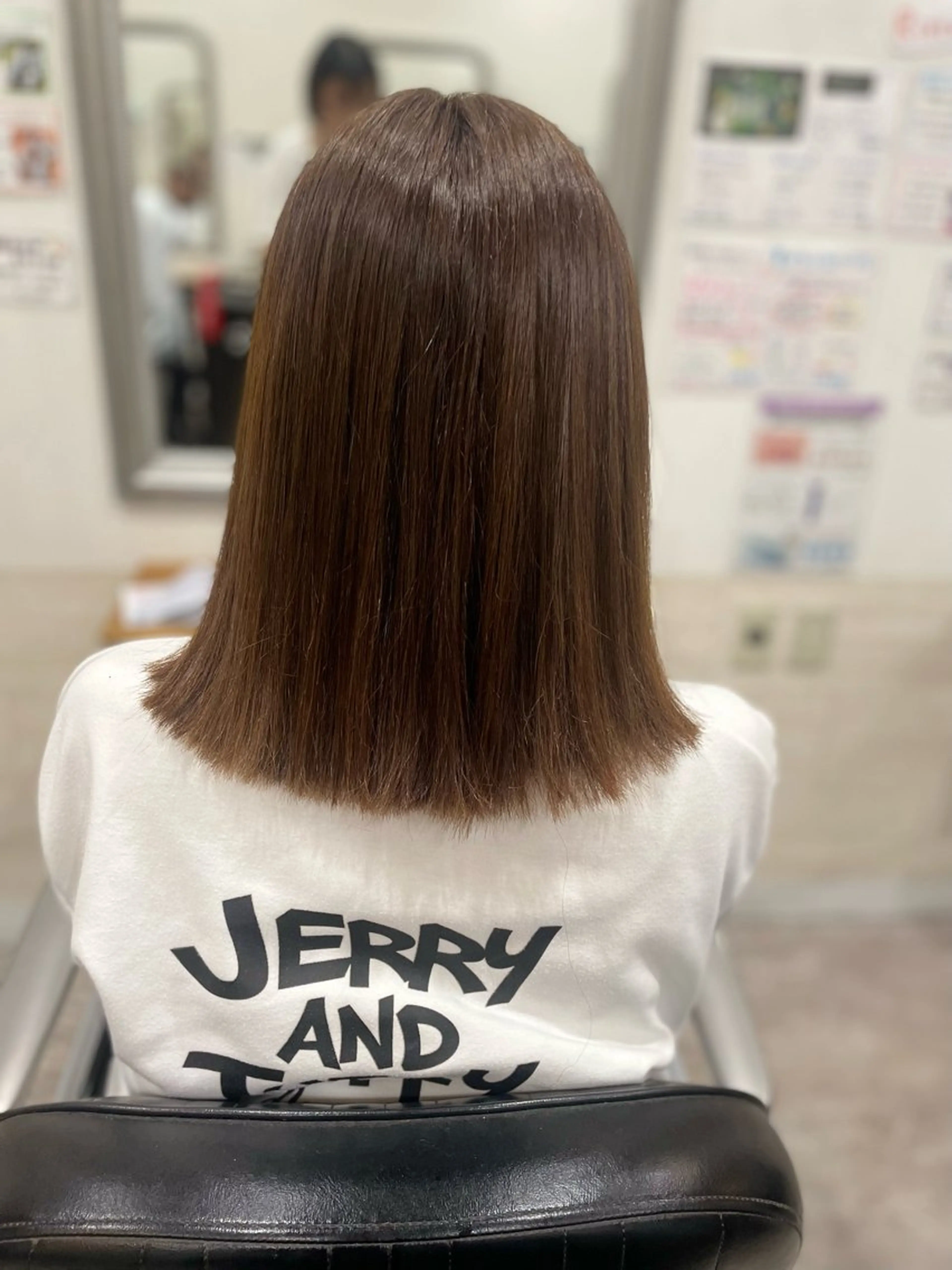 ミディアム カラー ベージュカラー 堀川 希歩のヘアスタイル