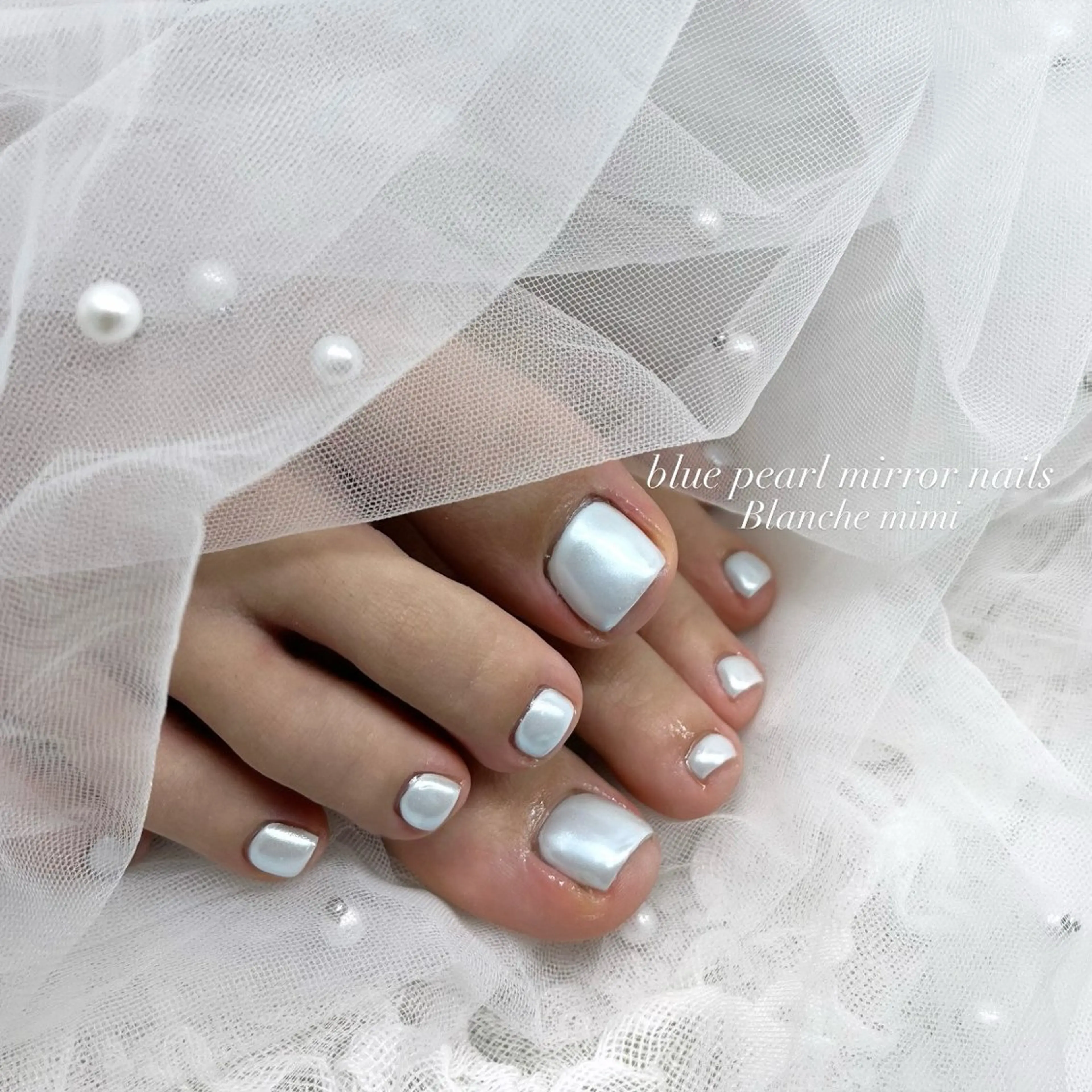 ネイル ミラーネイル フットネイル Blanche mimi.u_aのネイルデザイン