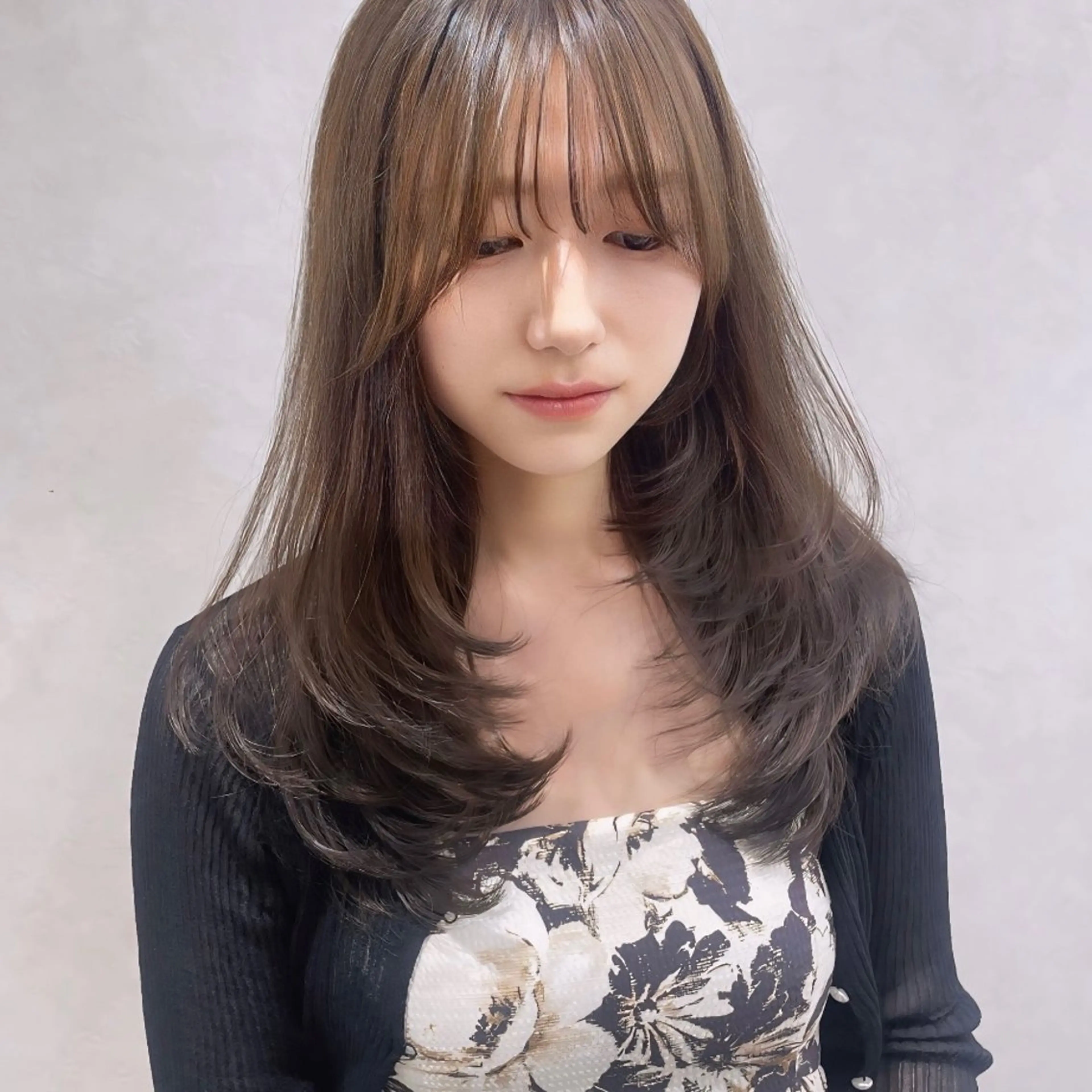 セミロング ヘアアレンジ 韓国ヘア/レイヤー Londエレンのヘアスタイル