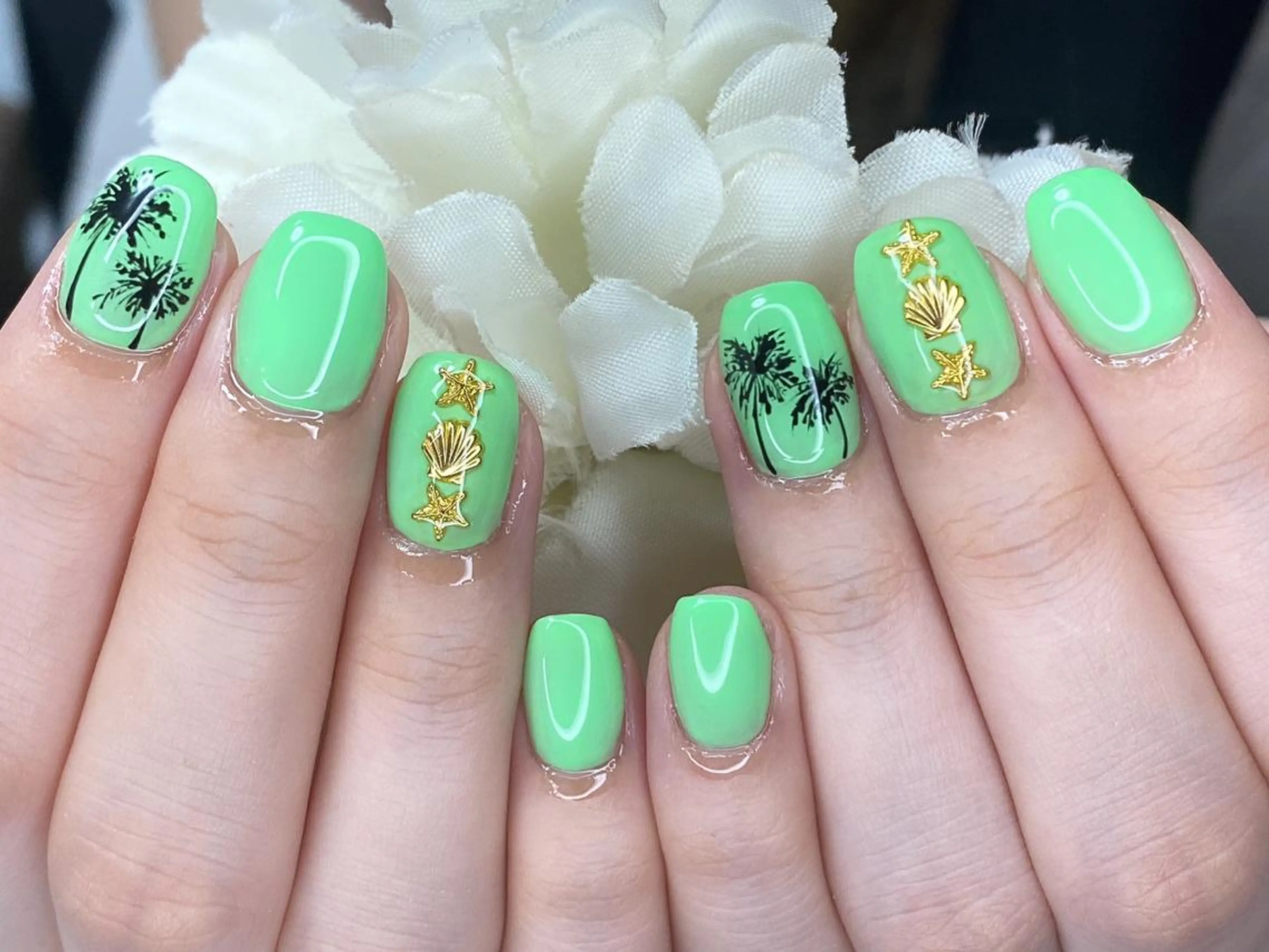 ネイル ハンドネイル Ｎail Ｓalon ertiのネイルデザイン