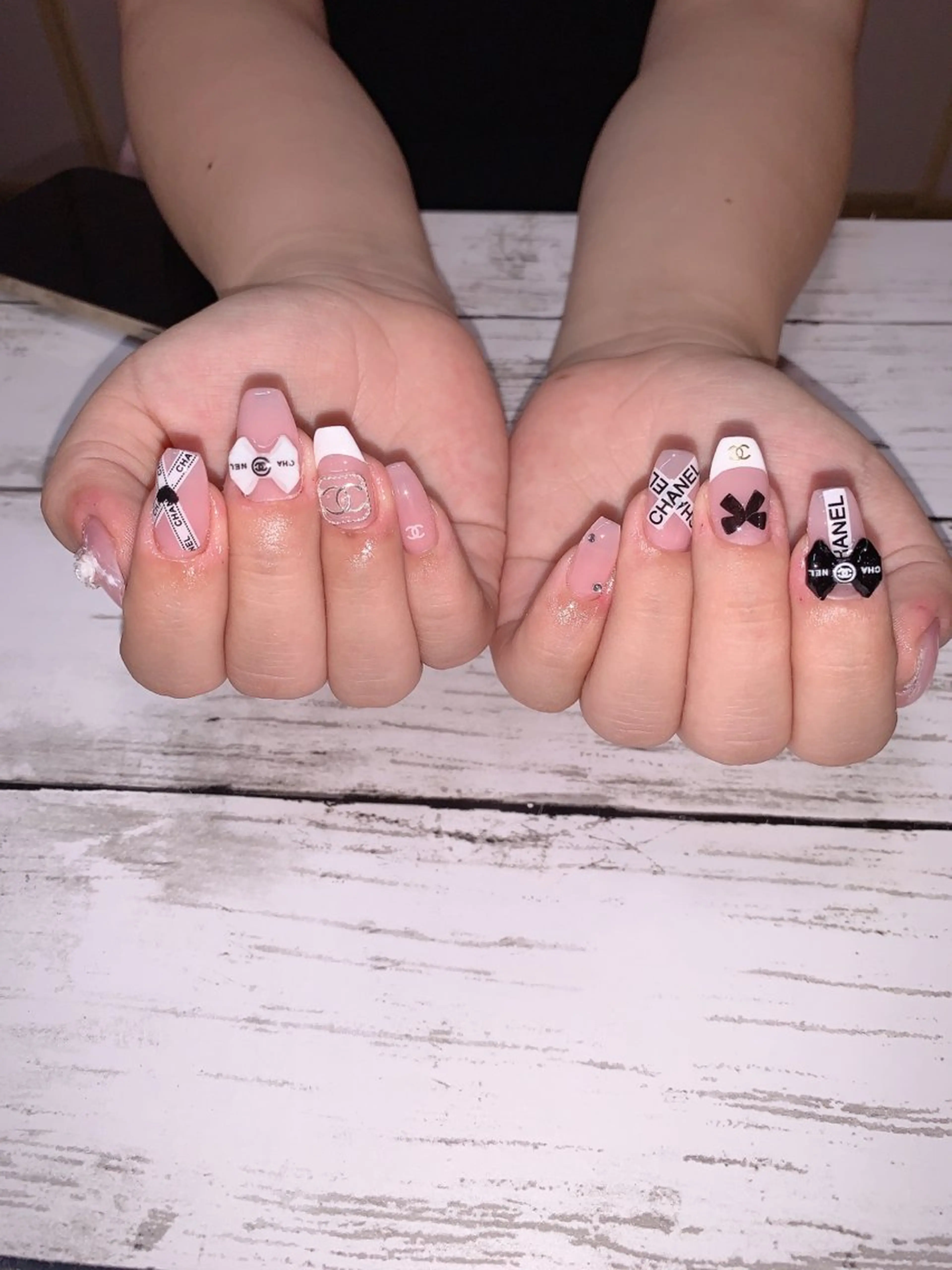 ネイル ゆず秋葉原 Vickyのネイルデザイン