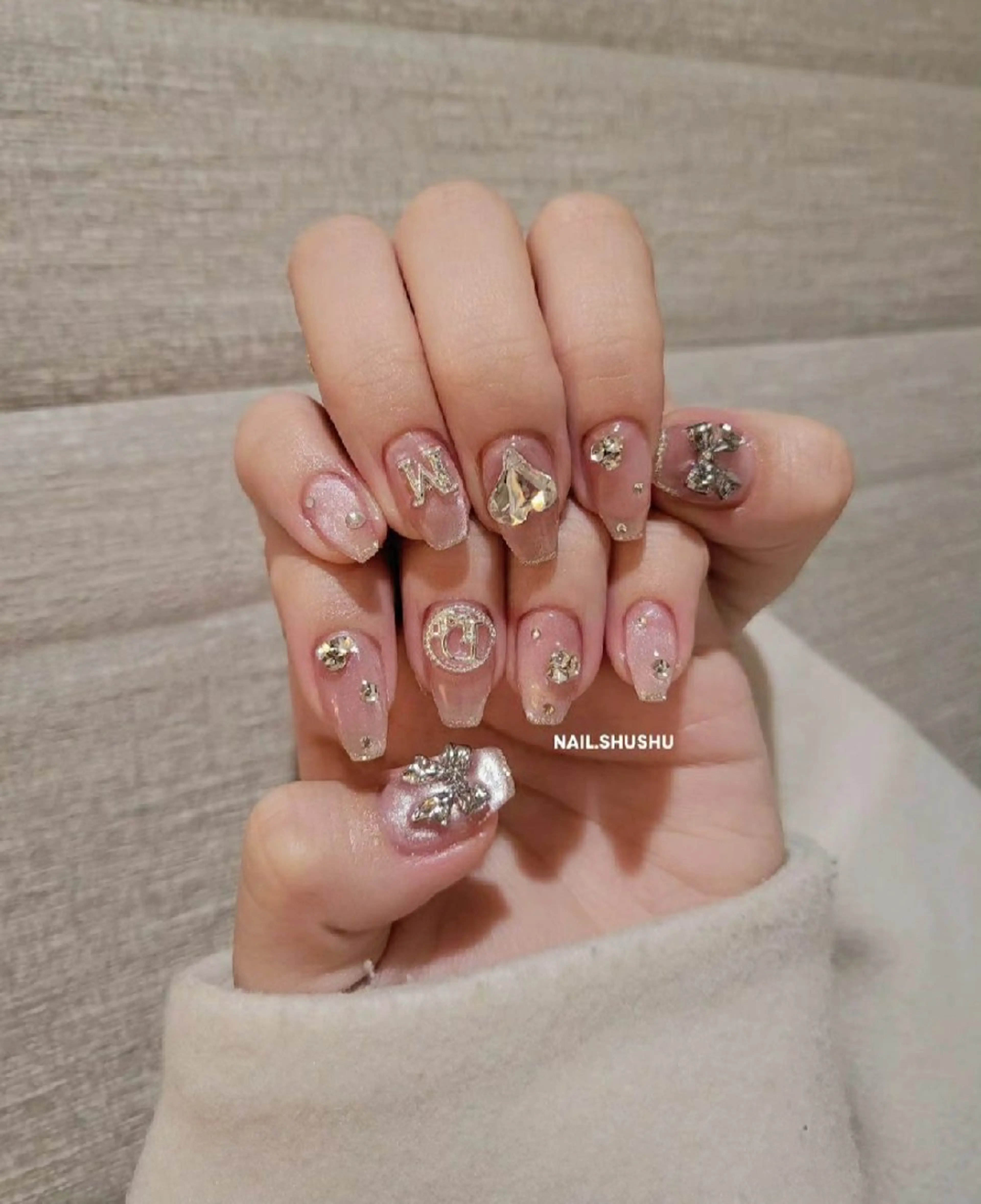 ネイル 持ち込み ニュアンスネイル ワンカラーネイル シンプルネイル 春ネイル ハンドネイル 3dパーツ/流行り 👧shushu❤️のネイルデザイン