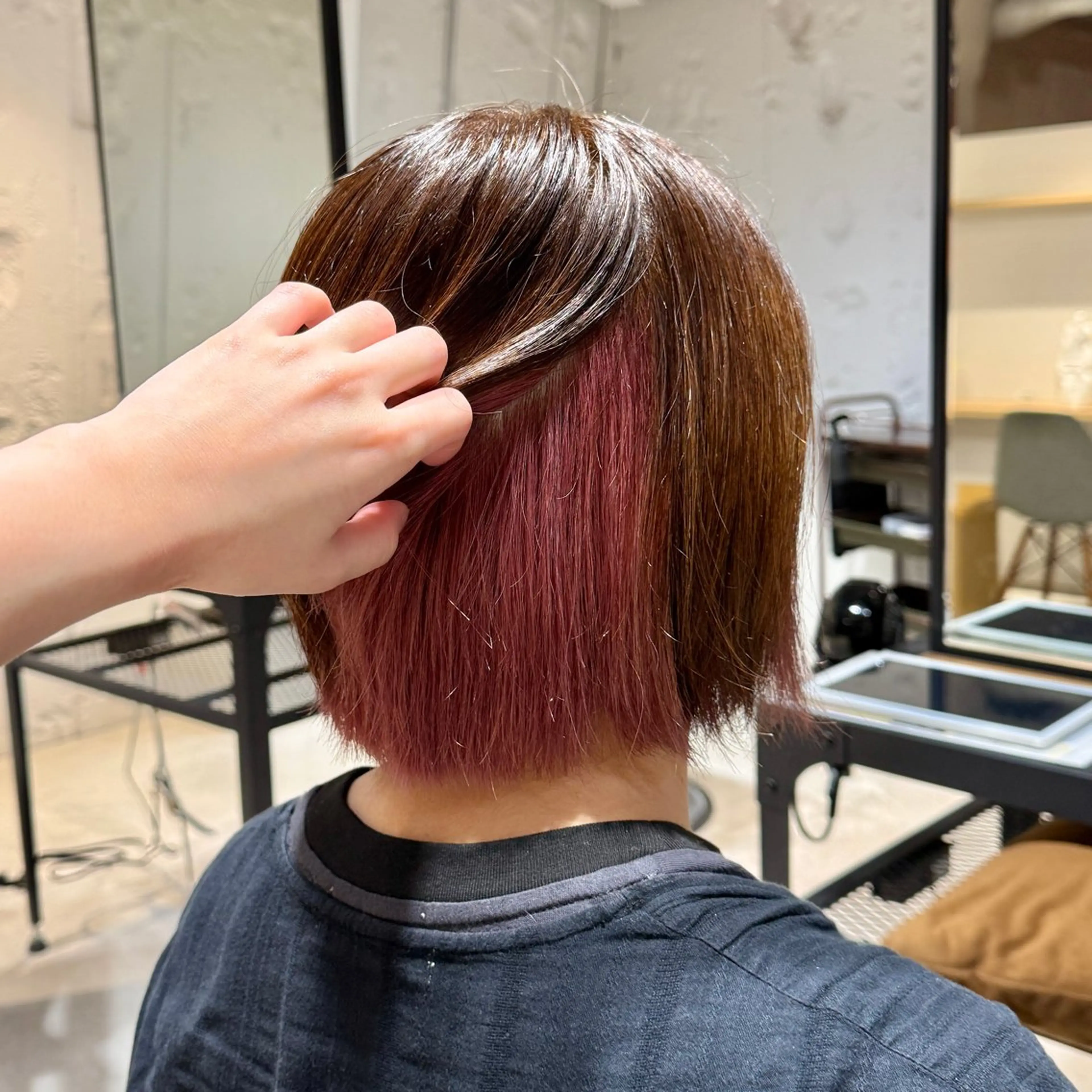 ブリーチ+オンカラーで【🩷インナーカラー🩷】ダブルカラー /ブリーチカラー / 下北沢の写真